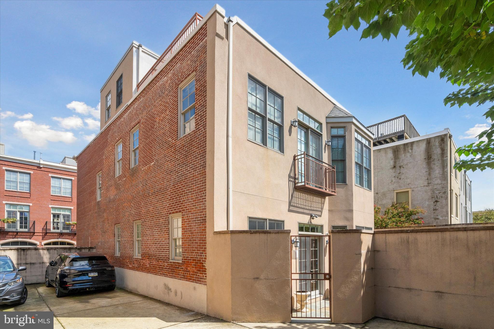 ART MUSEUM AREA - Residential