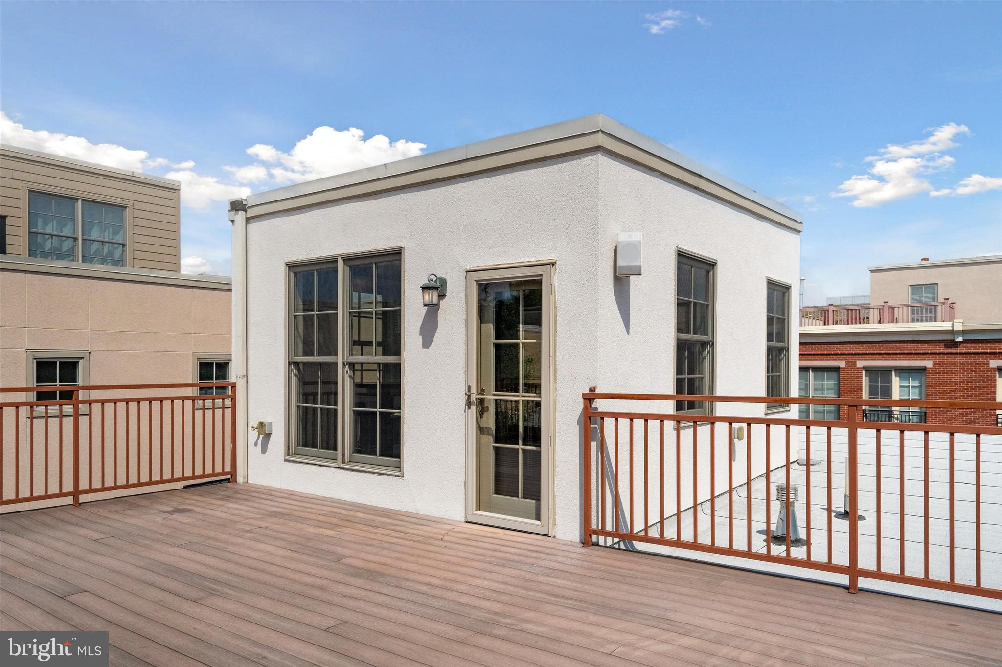 ART MUSEUM AREA - Residential