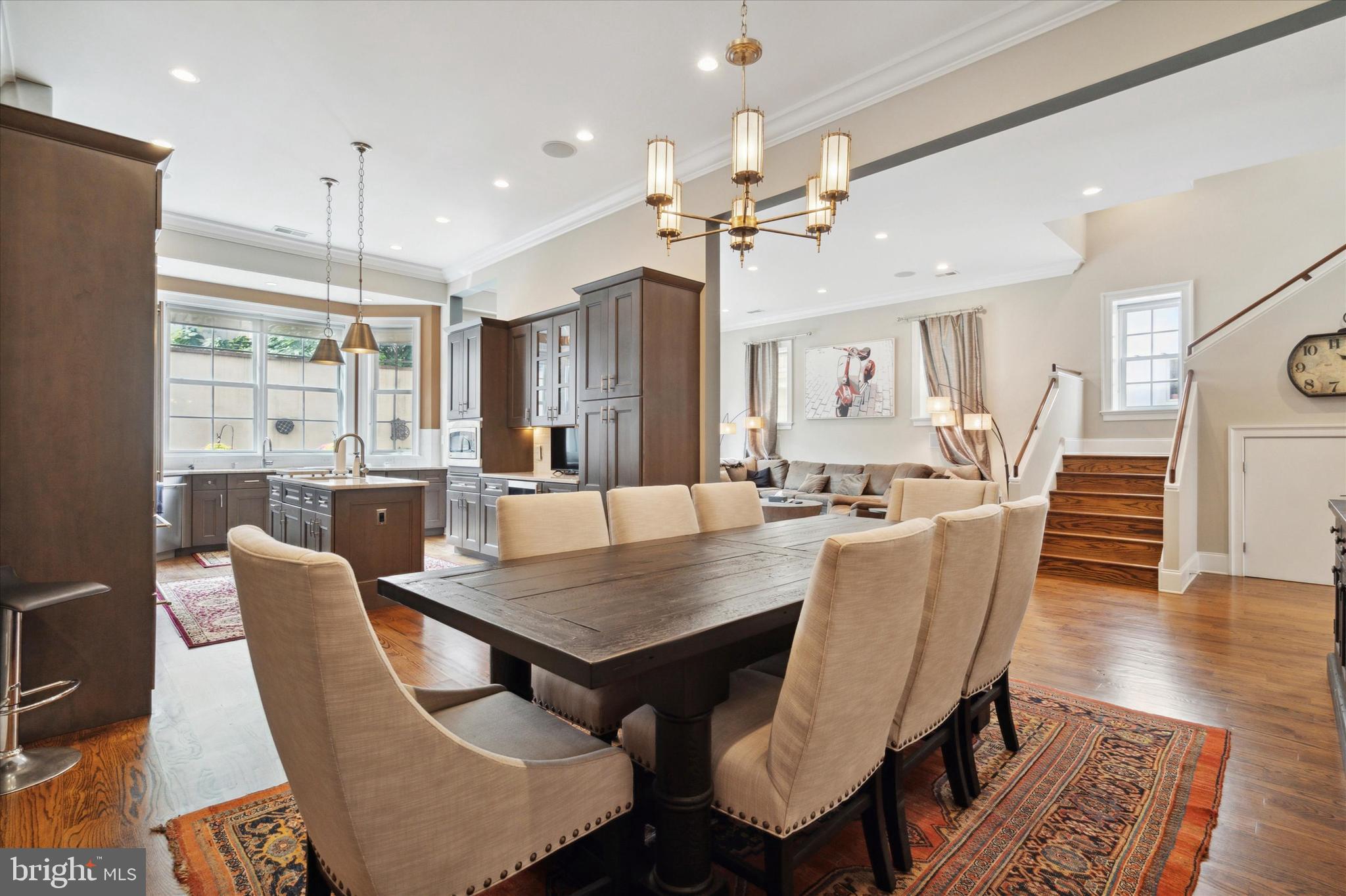 ART MUSEUM AREA - Residential