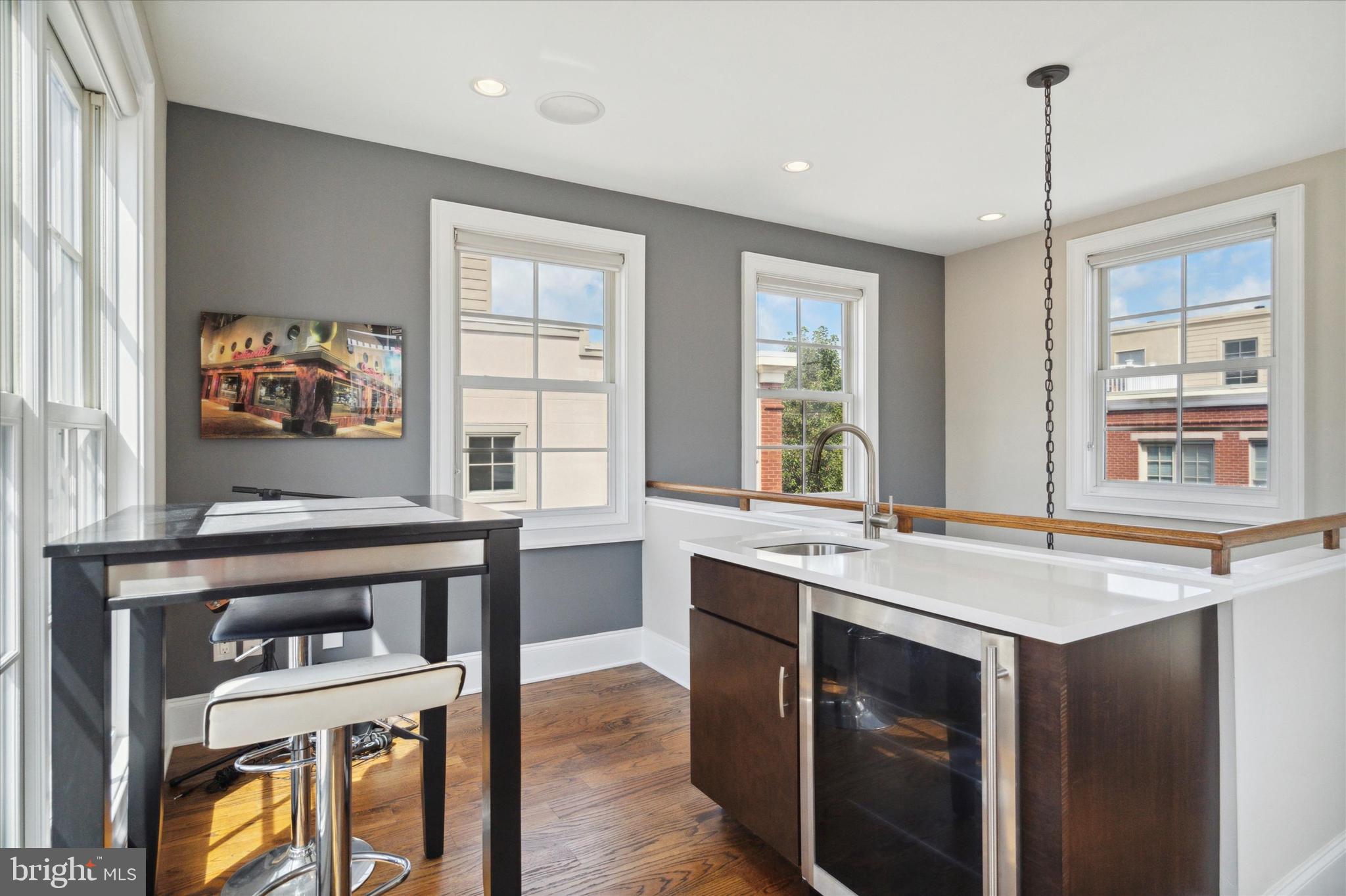 ART MUSEUM AREA - Residential