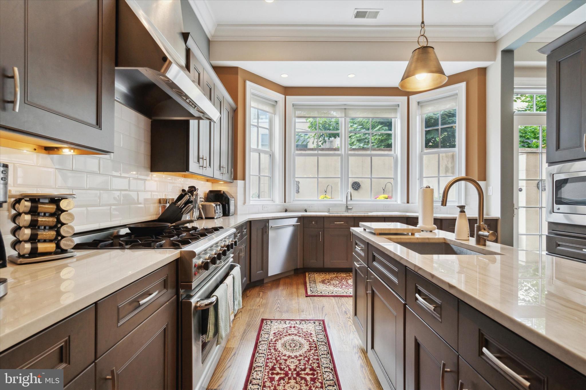 ART MUSEUM AREA - Residential