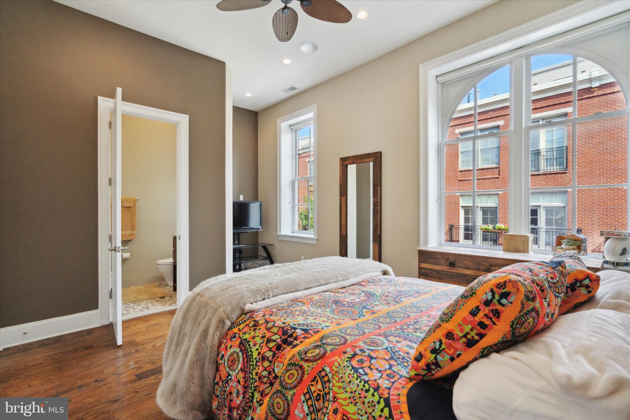 ART MUSEUM AREA - Residential