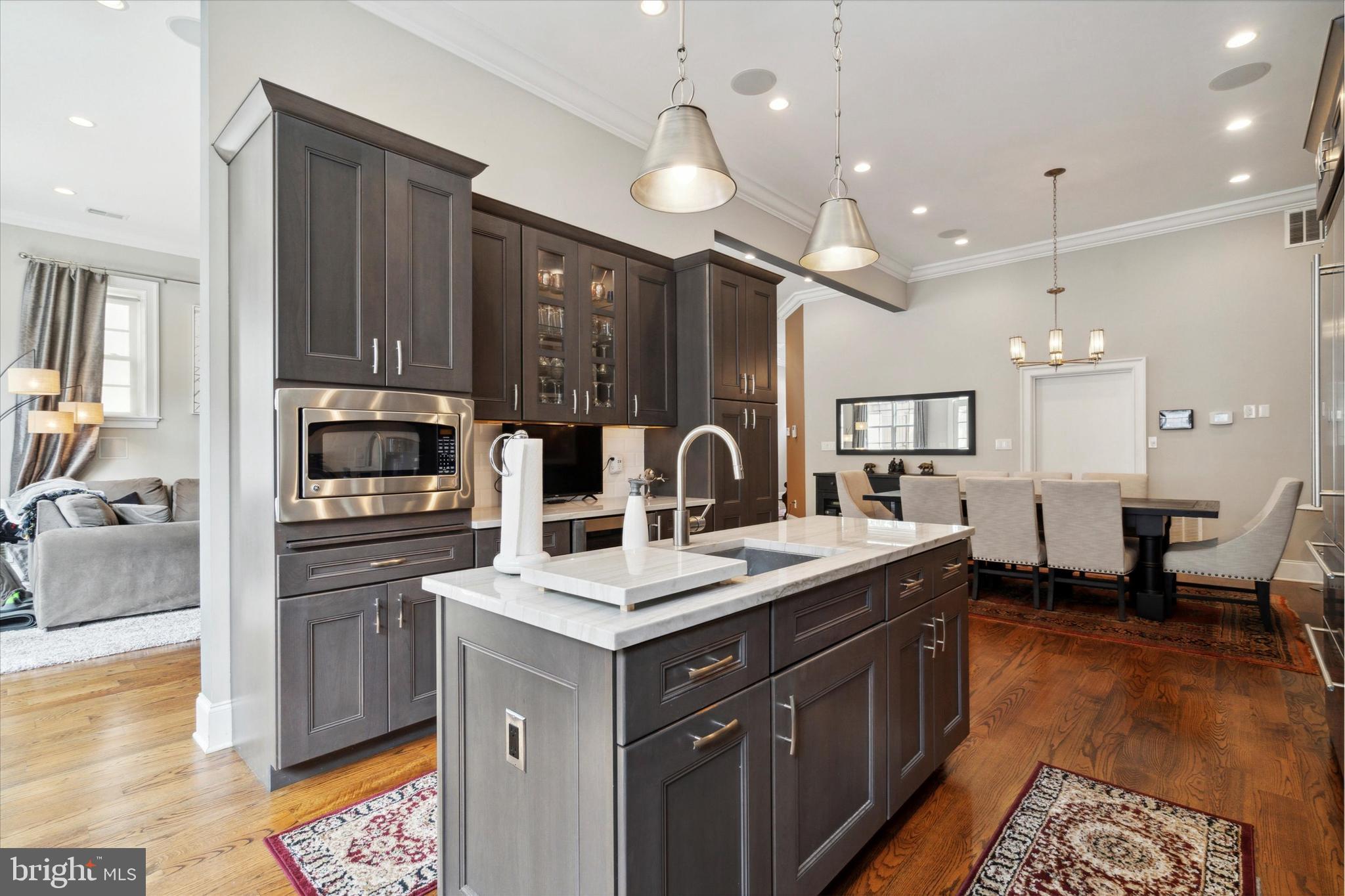 ART MUSEUM AREA - Residential