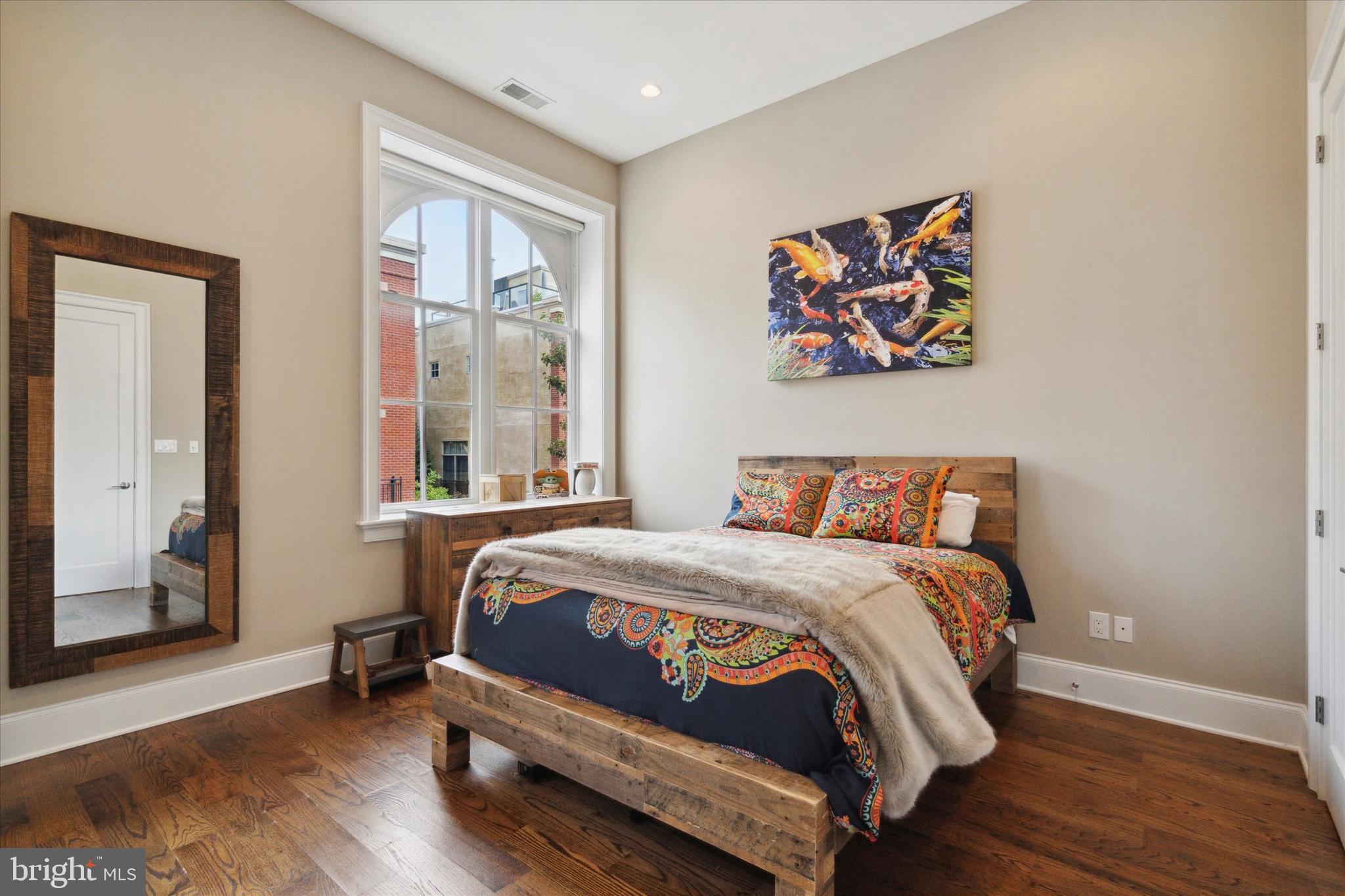 ART MUSEUM AREA - Residential