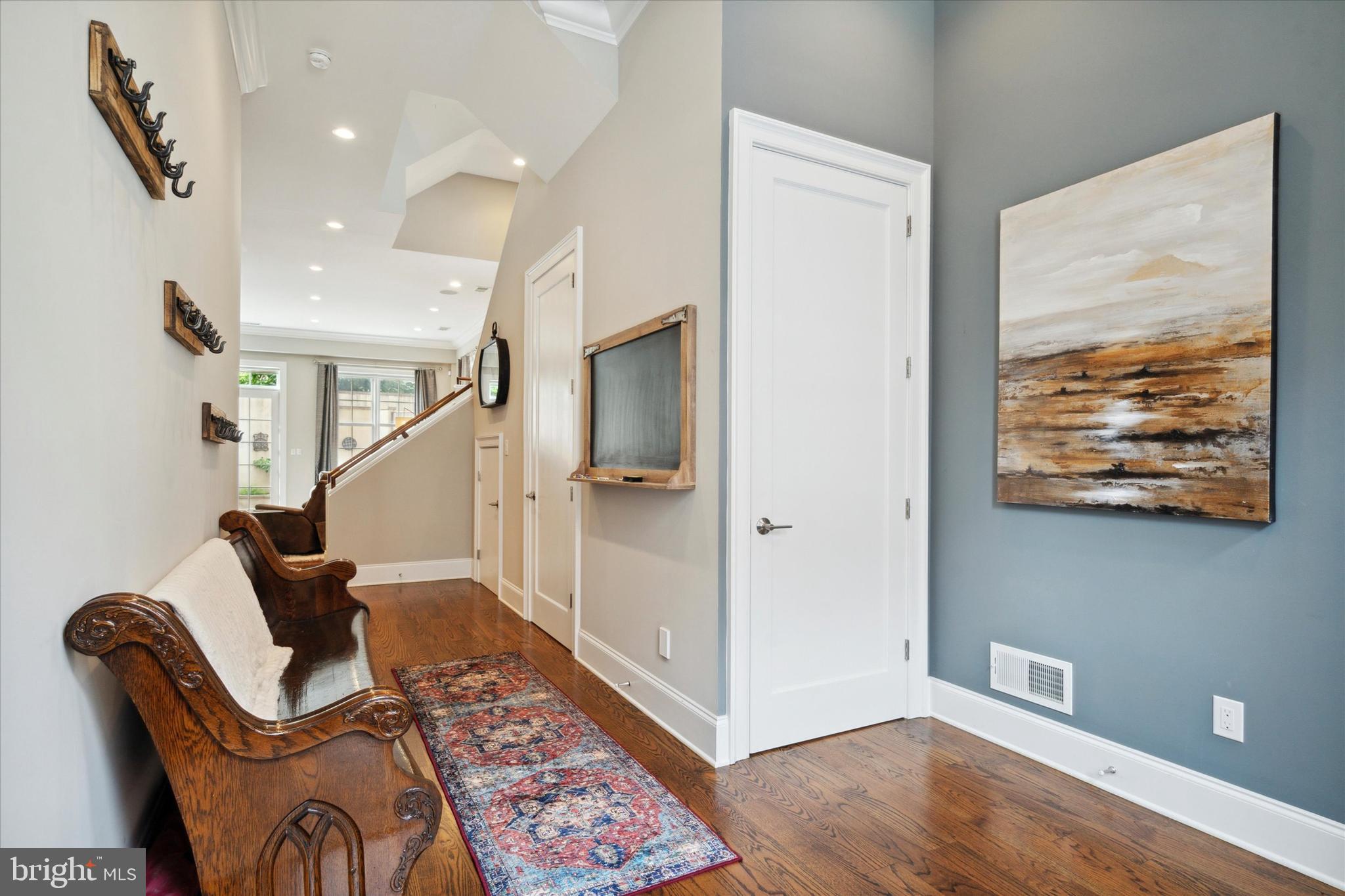 ART MUSEUM AREA - Residential