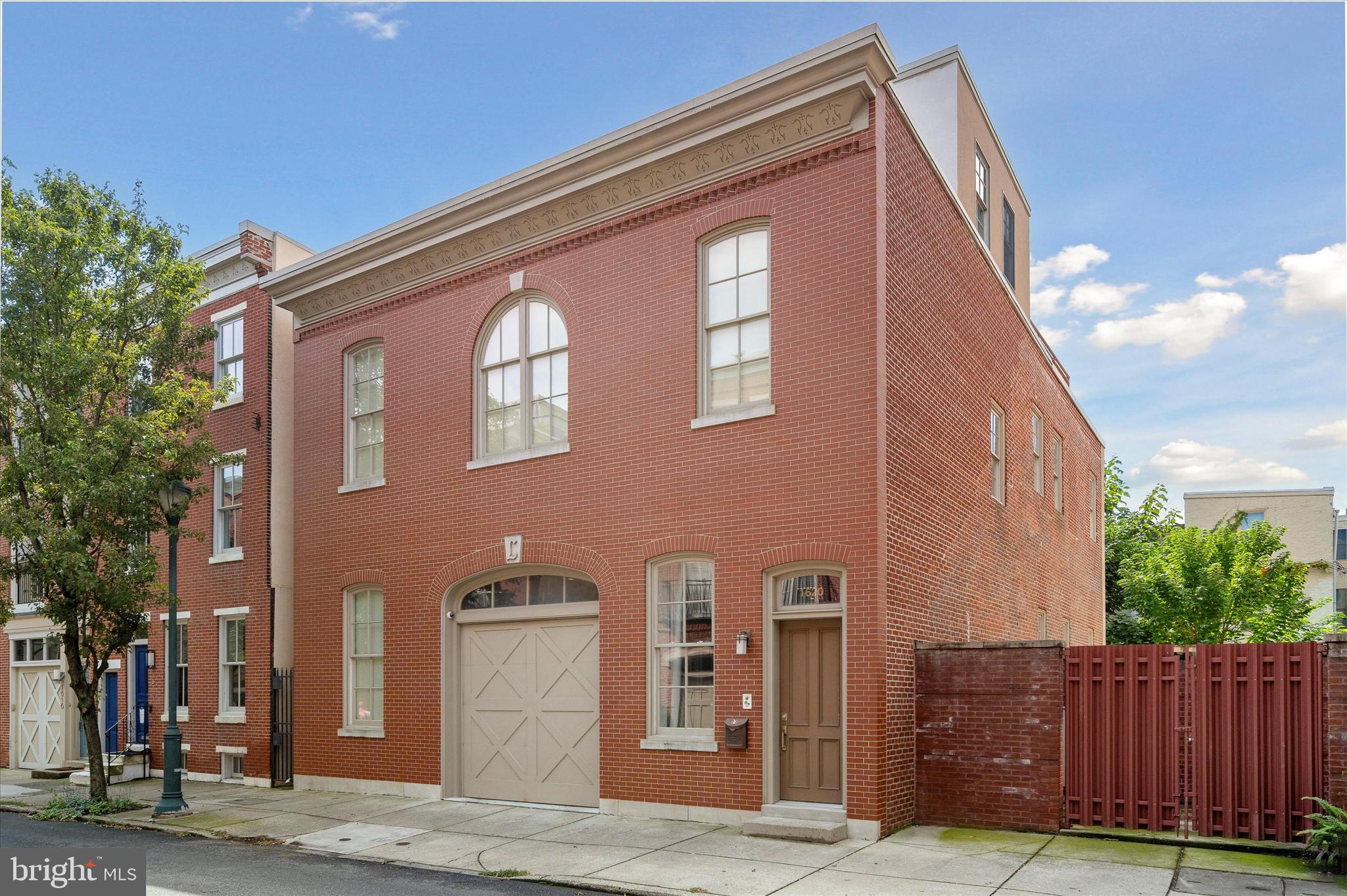 ART MUSEUM AREA - Residential