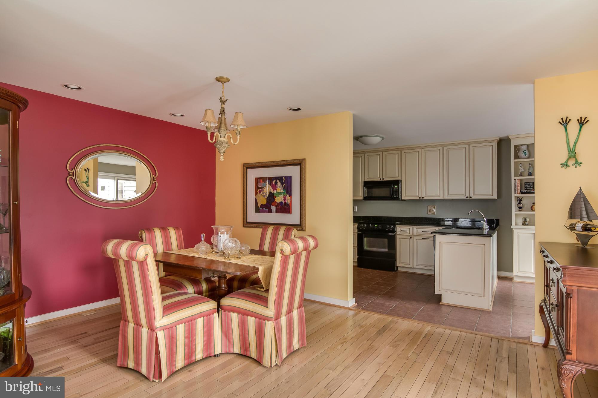 CHESAPEAKE LANDING - Residential