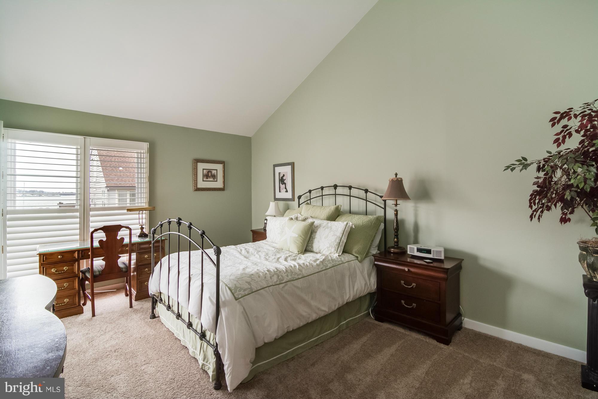 CHESAPEAKE LANDING - Residential