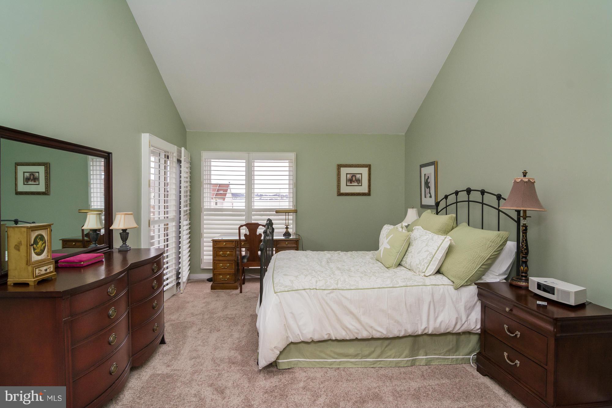 CHESAPEAKE LANDING - Residential