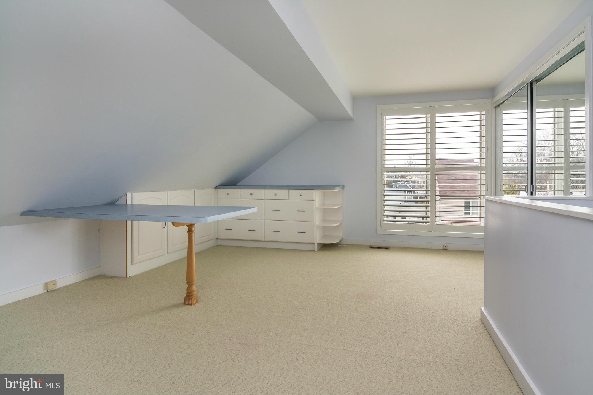 CHESAPEAKE LANDING - Residential