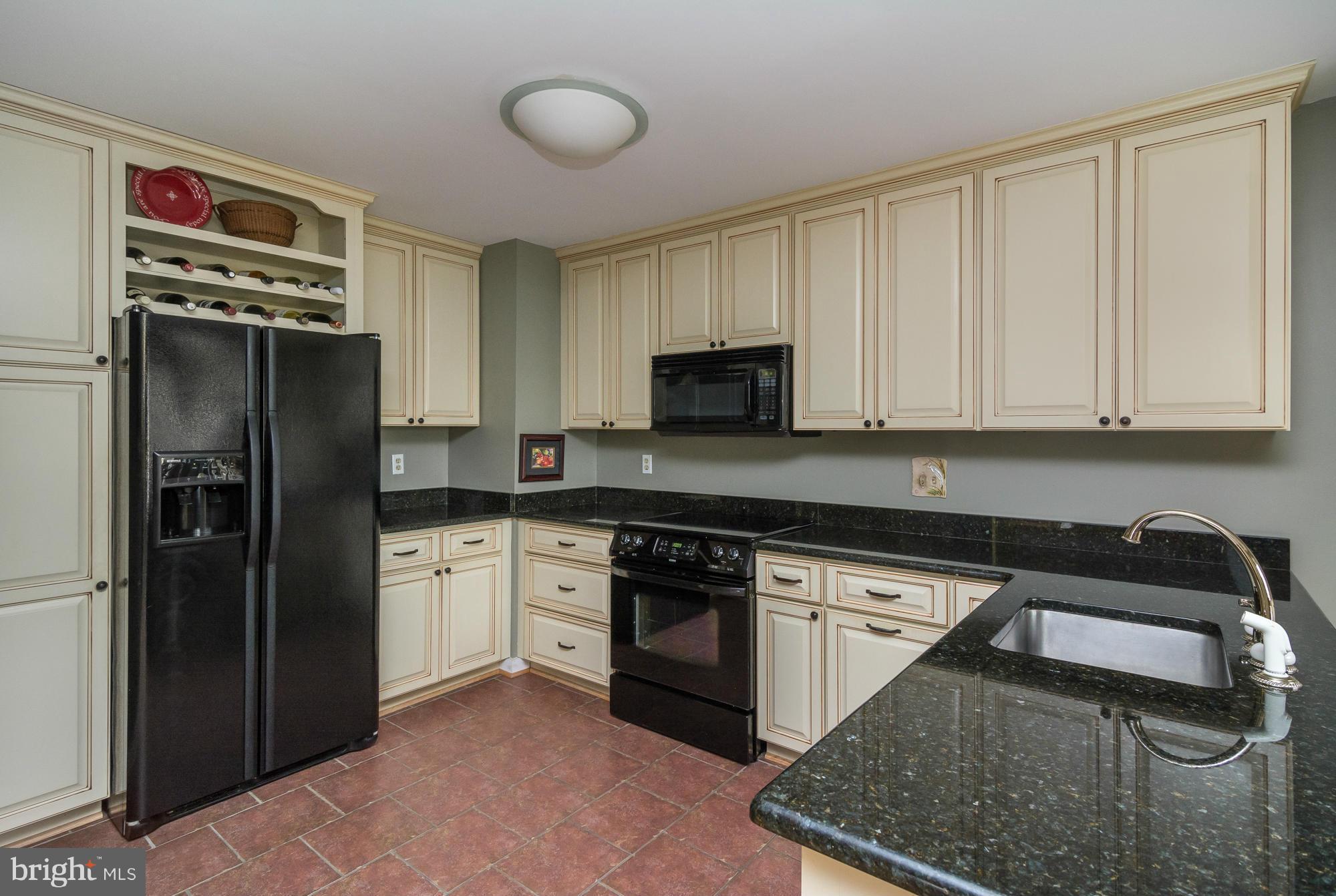 CHESAPEAKE LANDING - Residential