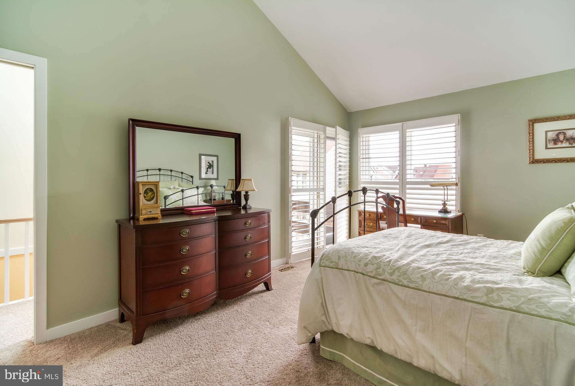 CHESAPEAKE LANDING - Residential