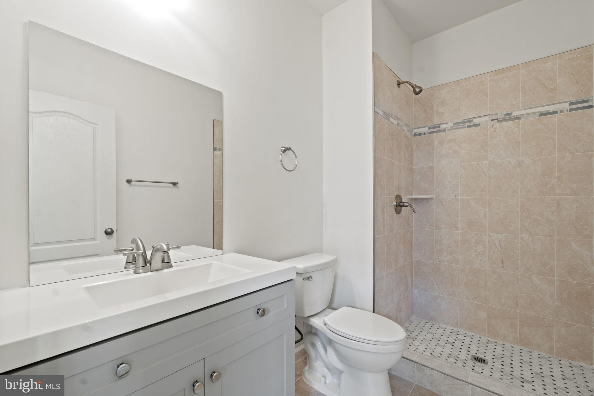 COLONIAL FORGE - Residential Lease