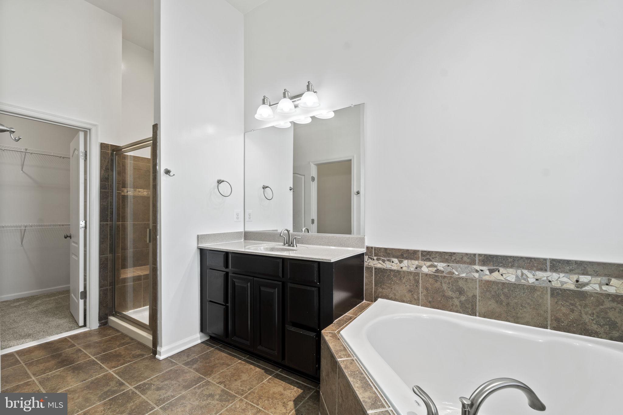 COLONIAL FORGE - Residential Lease