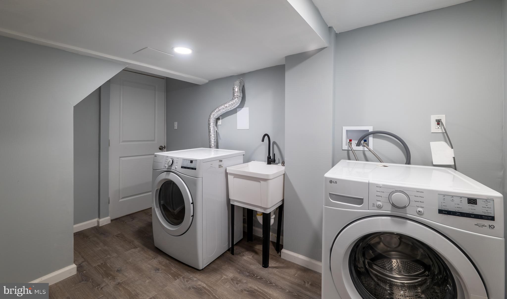 MORAVIA PARK - Residential