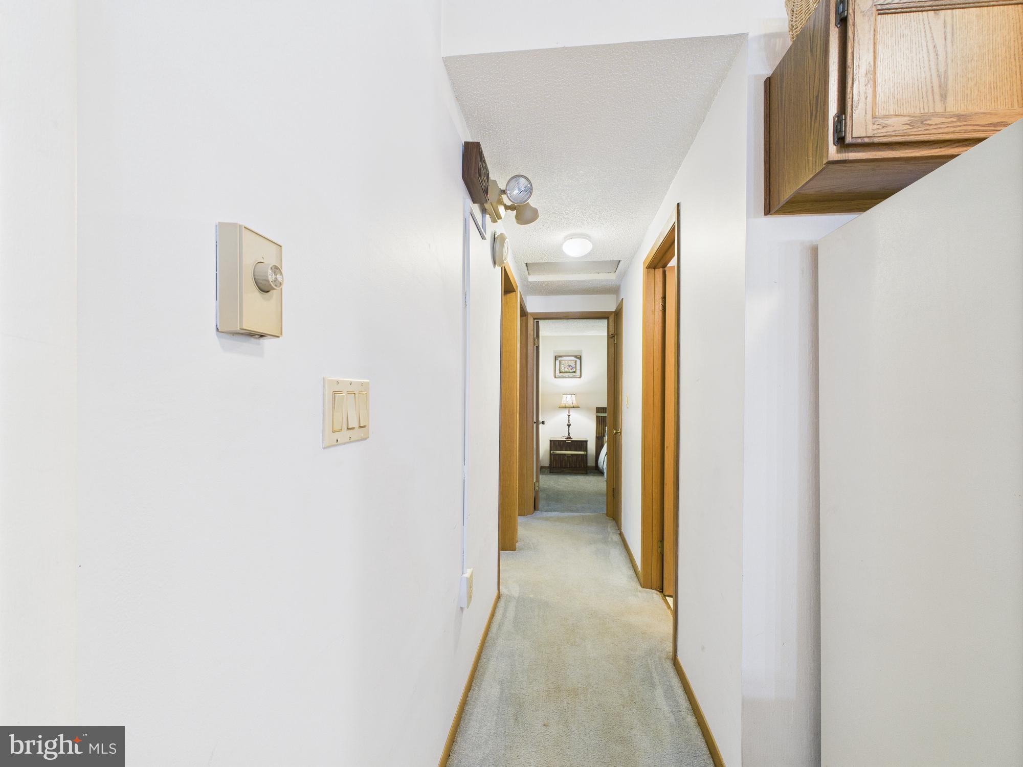 ARROWHEAD LAKE - Residential