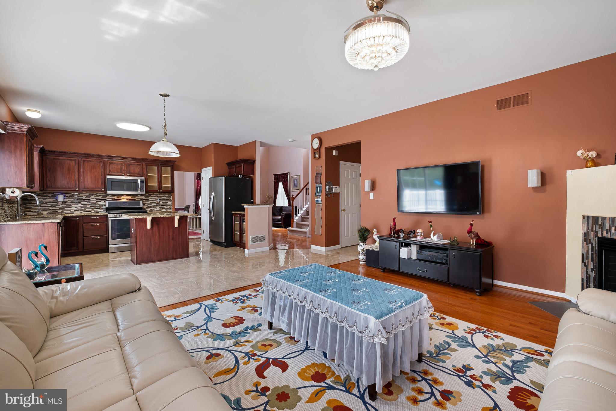 BRENNAN ESTATES - Residential