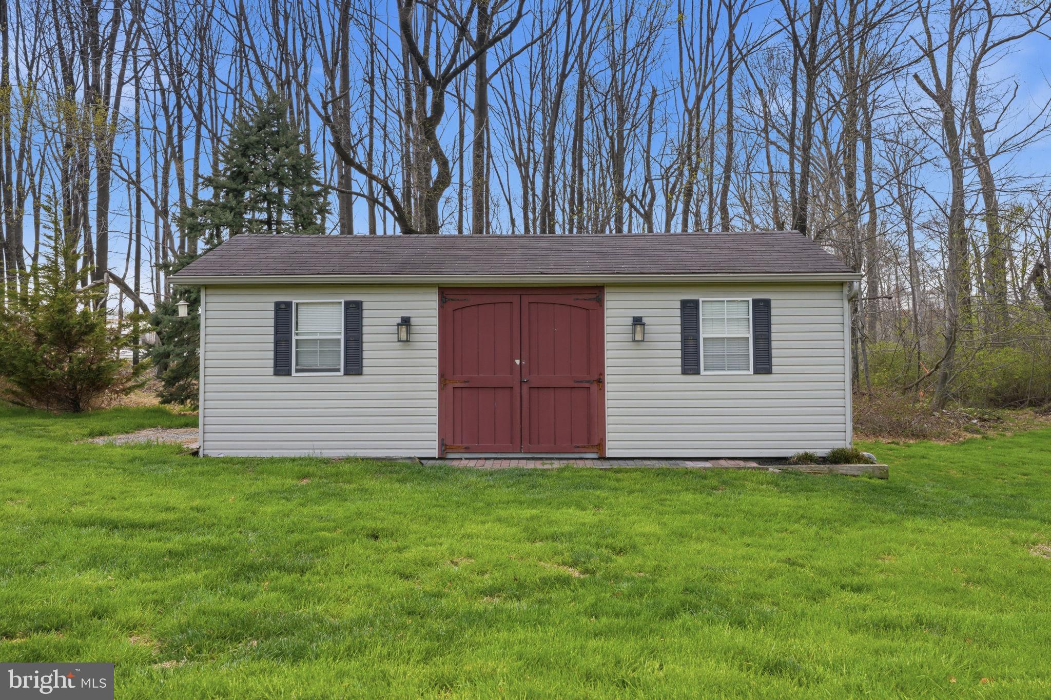 NEW GARDEN - Residential