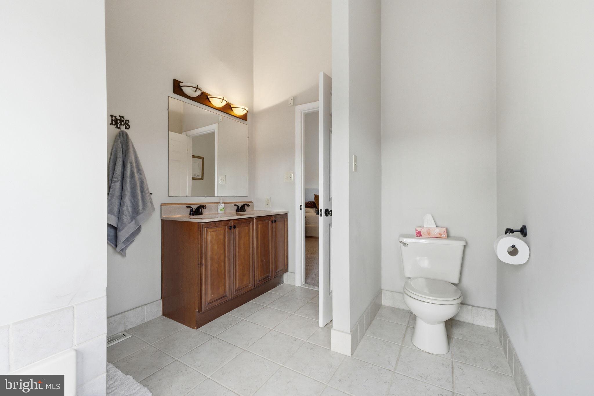 NEW GARDEN - Residential