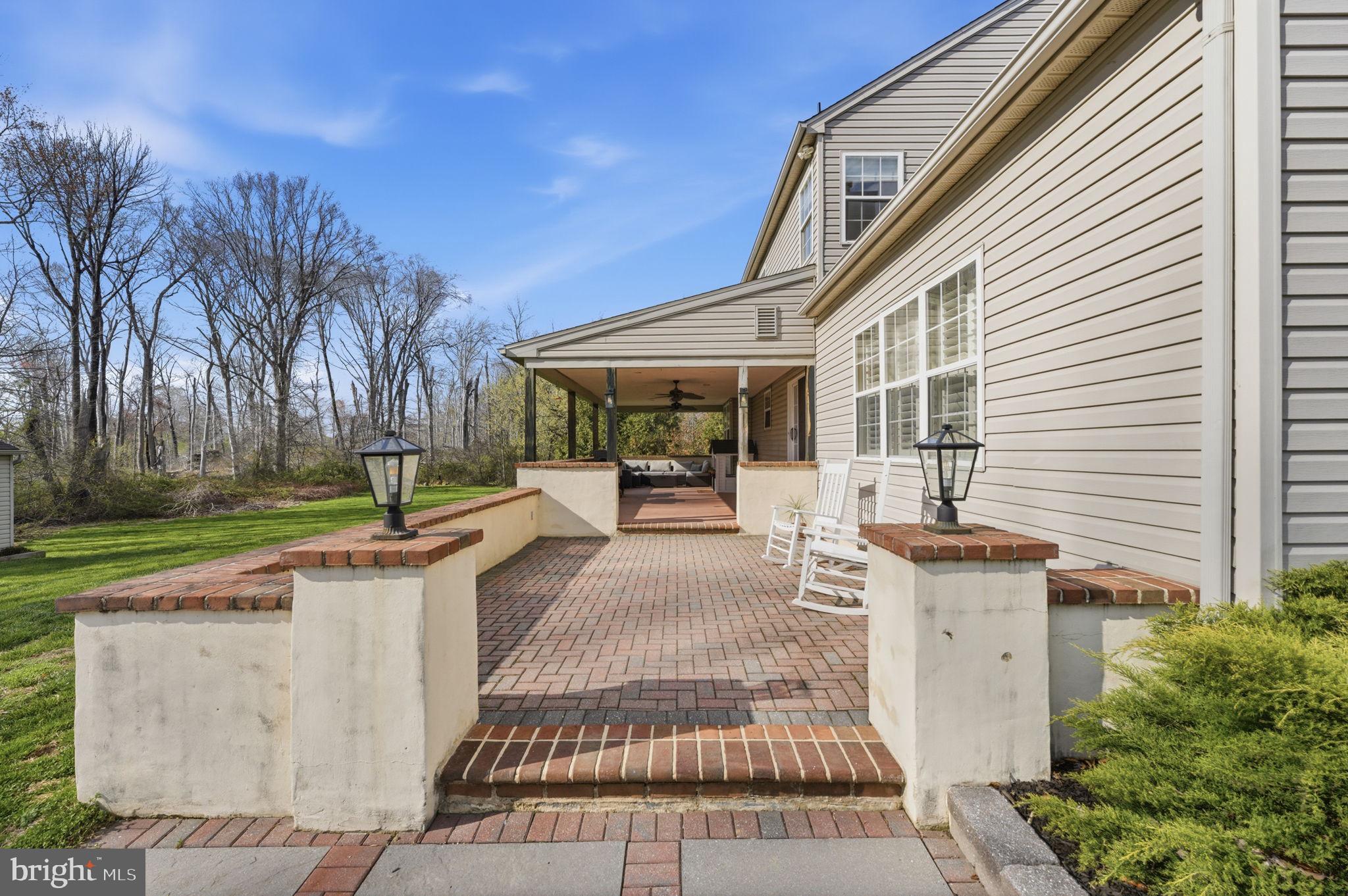 NEW GARDEN - Residential