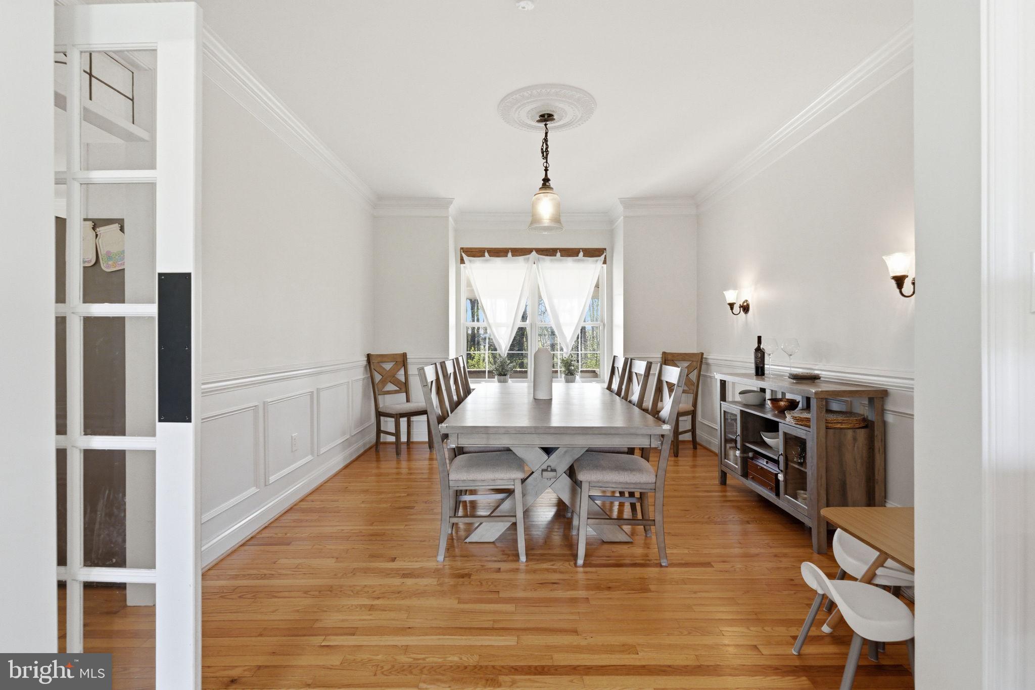 NEW GARDEN - Residential