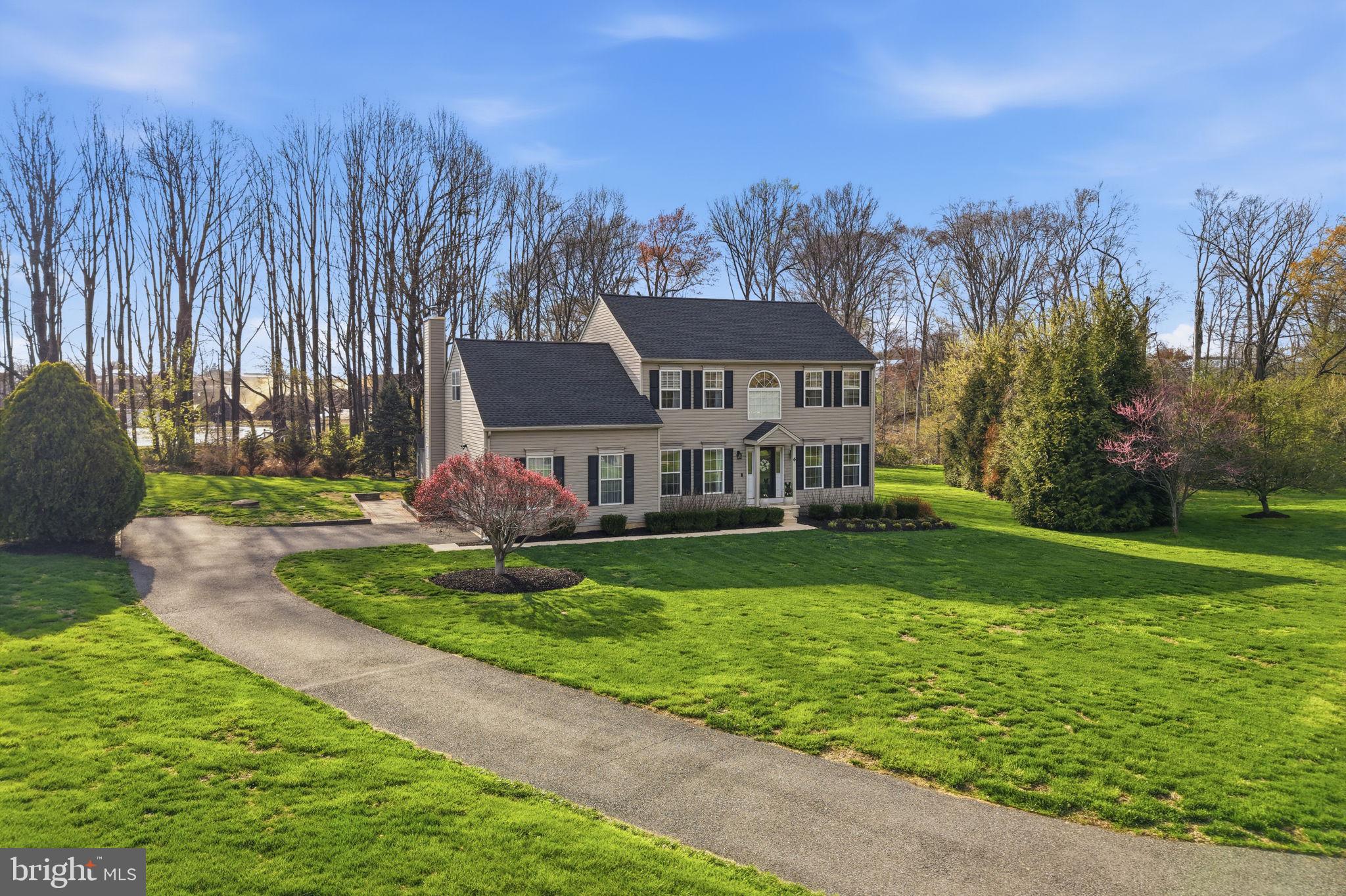 NEW GARDEN - Residential