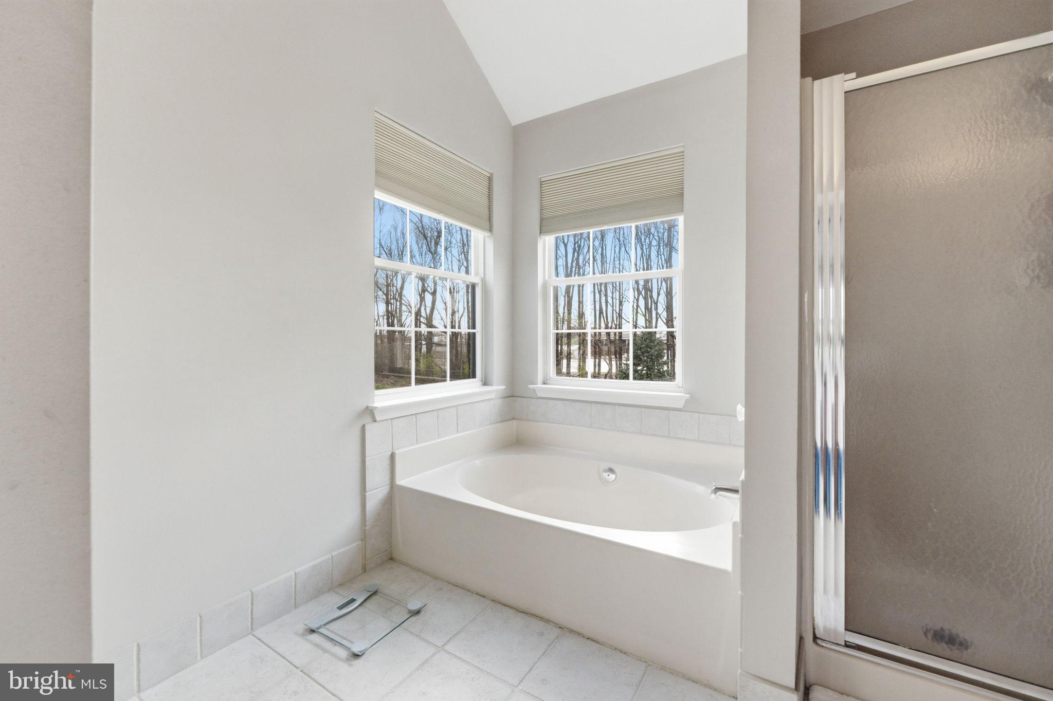 NEW GARDEN - Residential