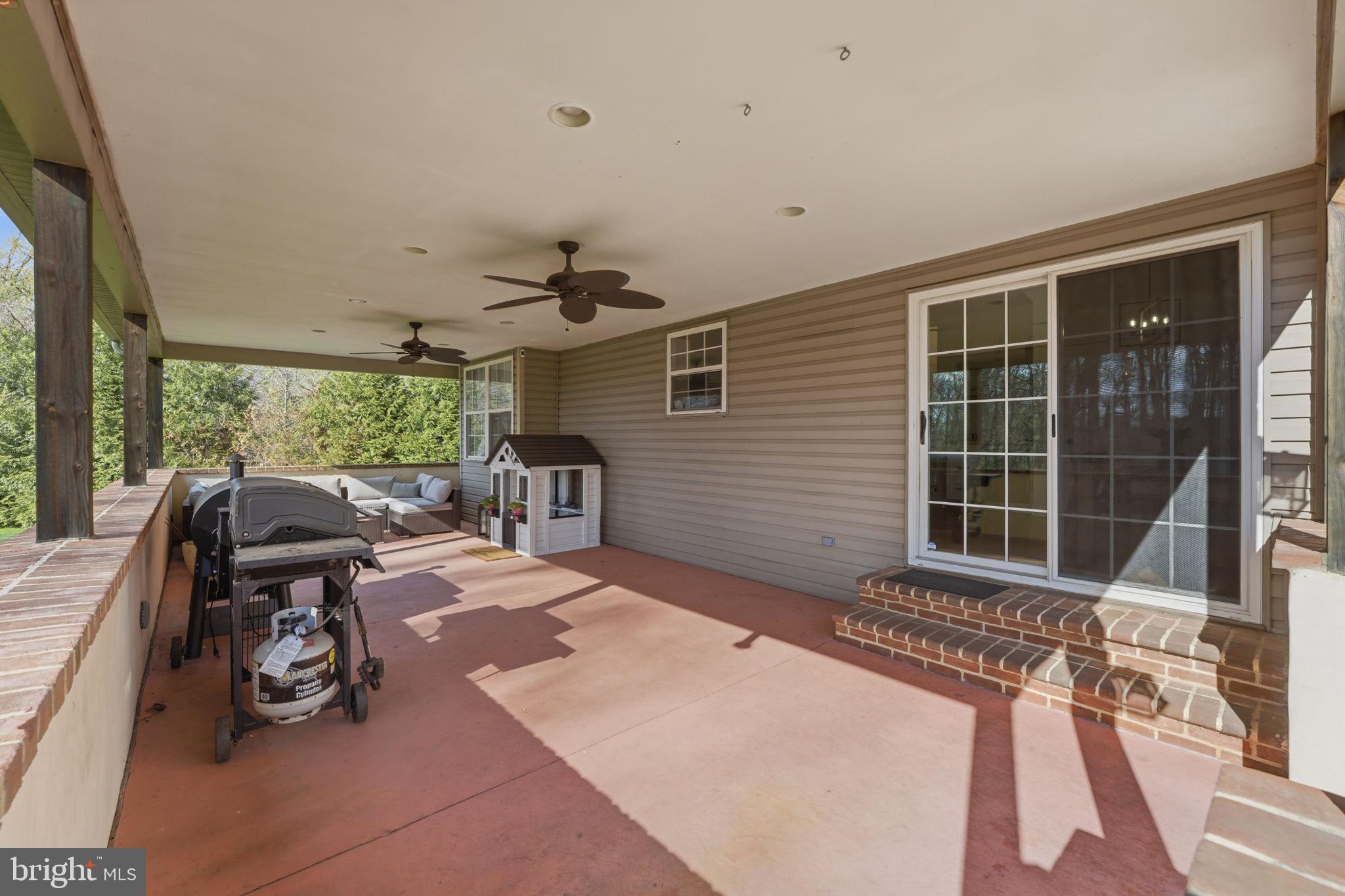 NEW GARDEN - Residential