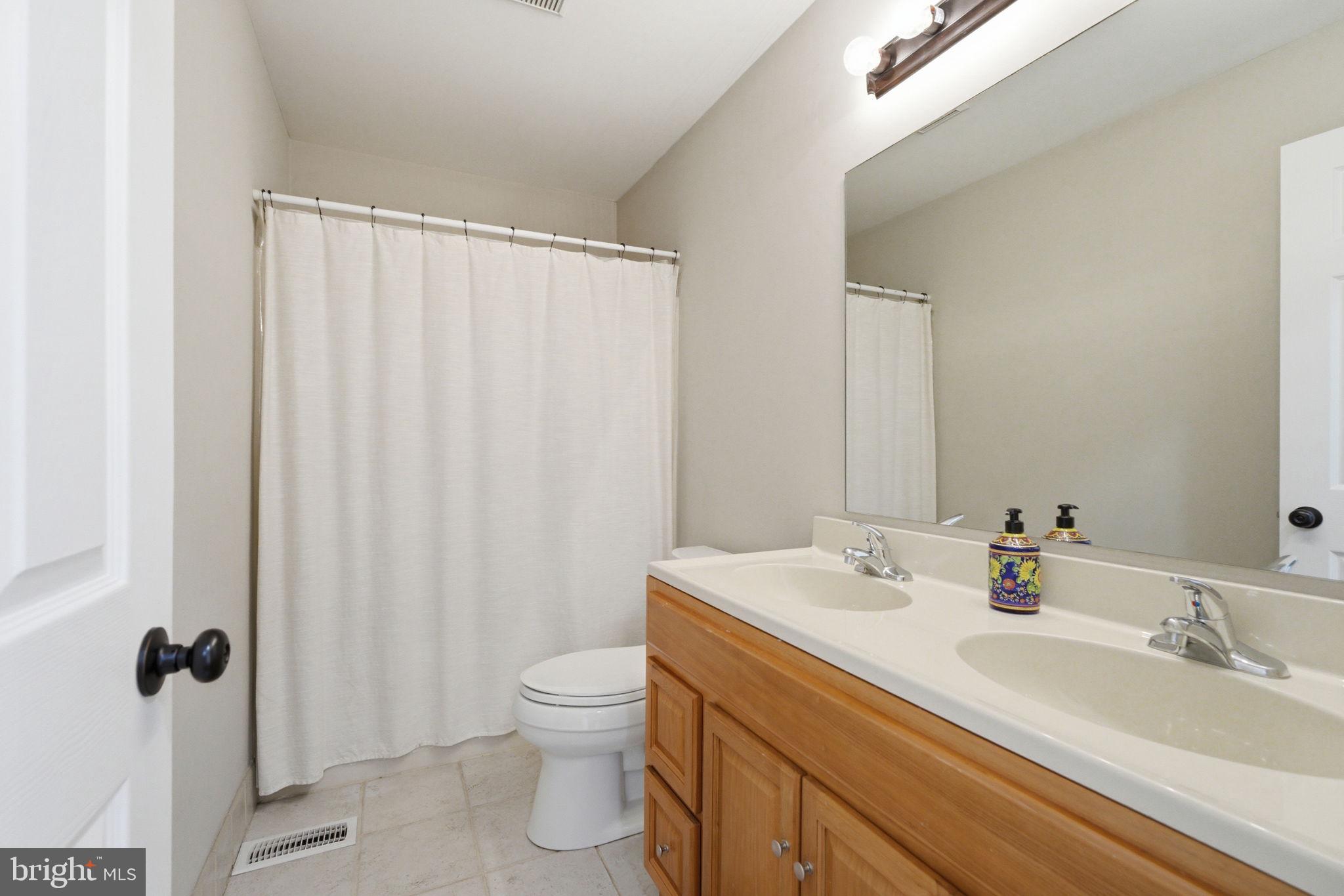 NEW GARDEN - Residential