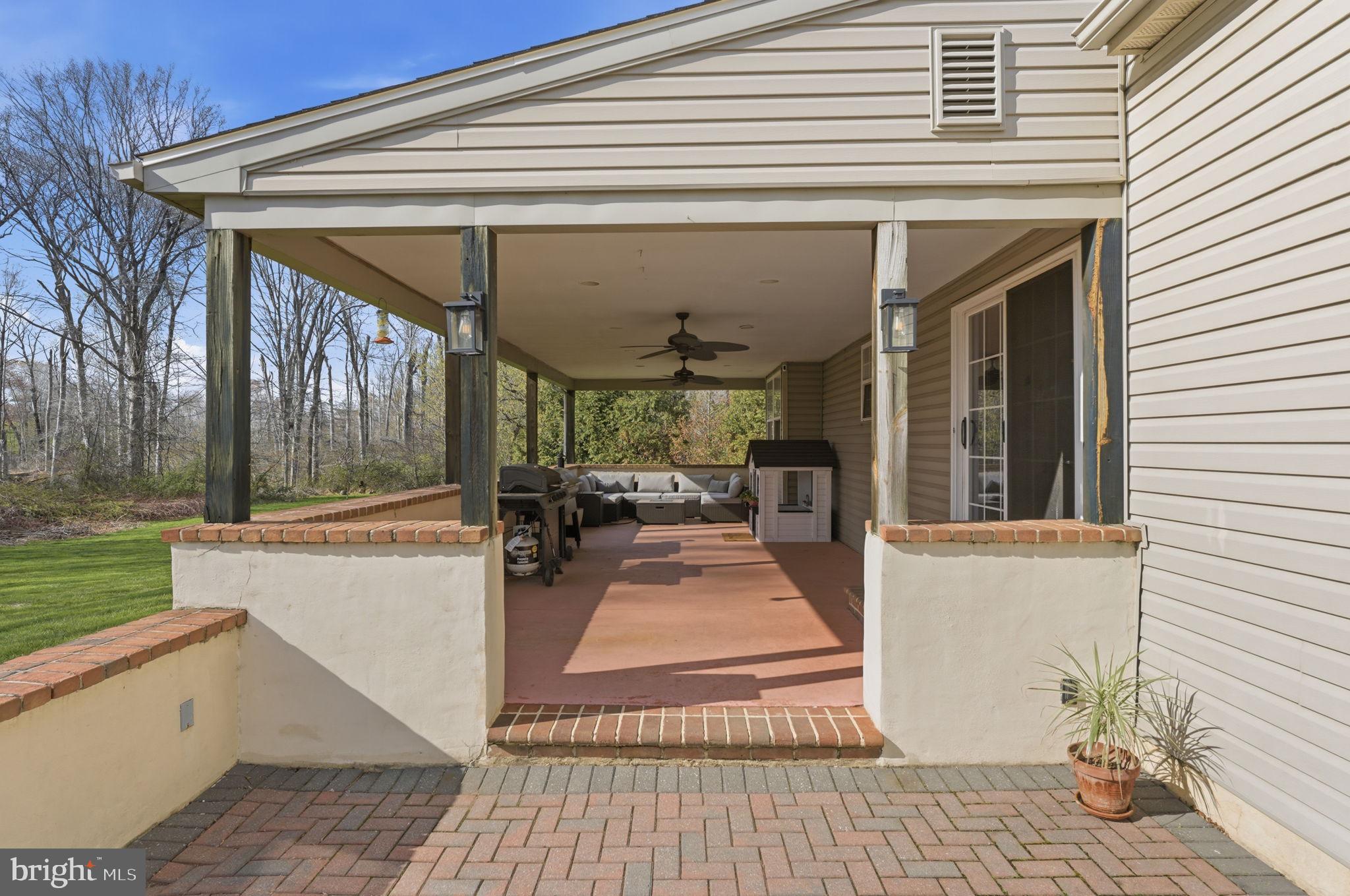 NEW GARDEN - Residential