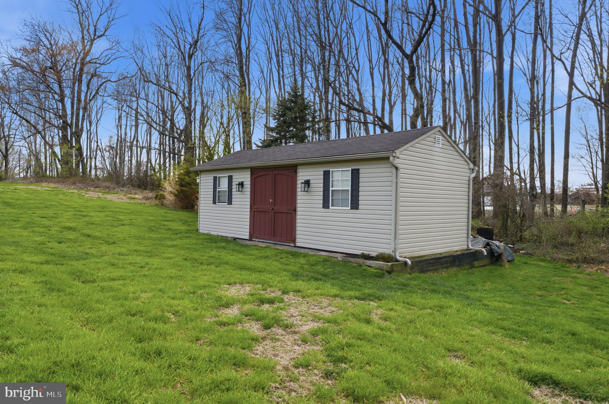 NEW GARDEN - Residential