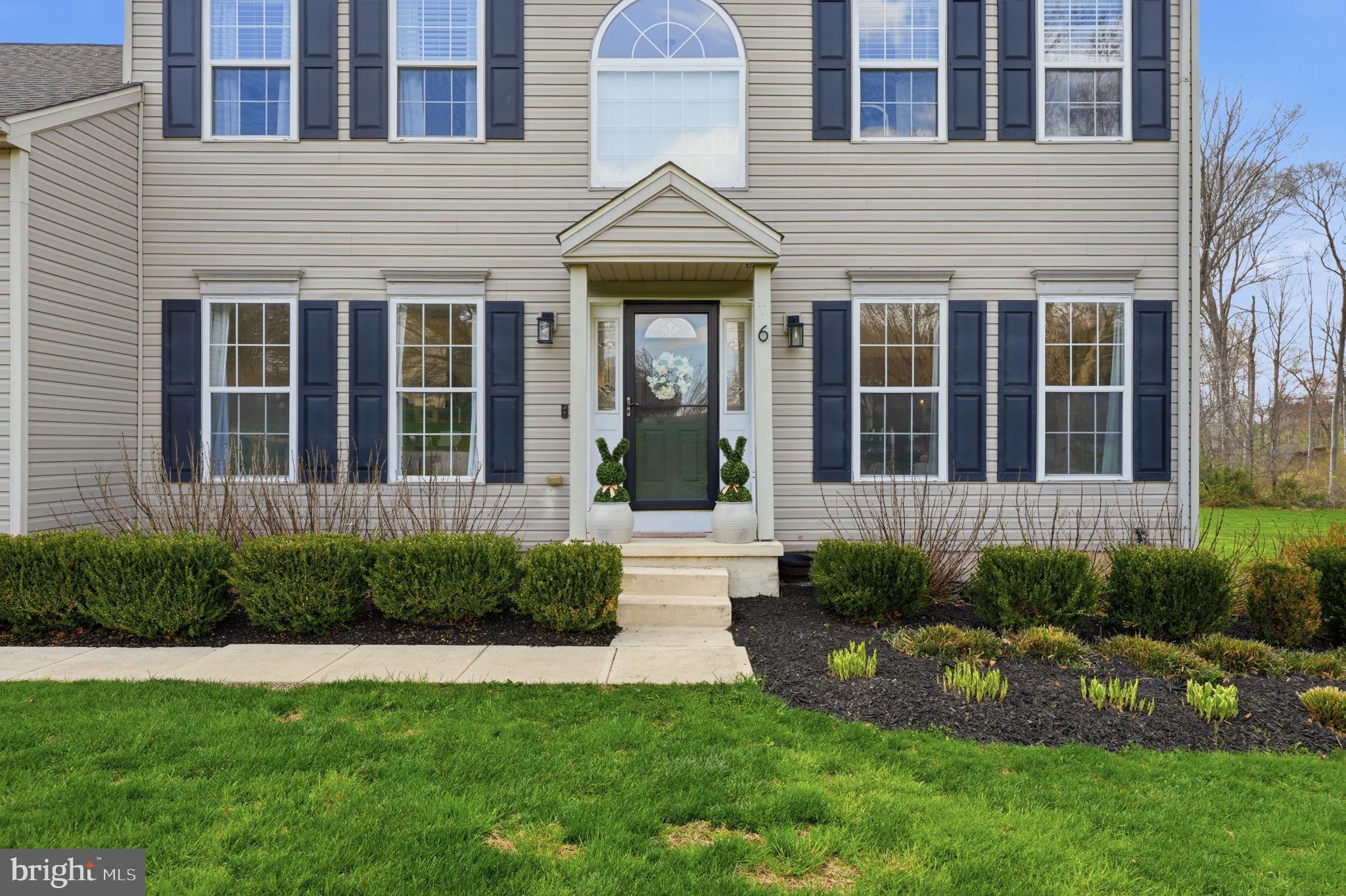 NEW GARDEN - Residential