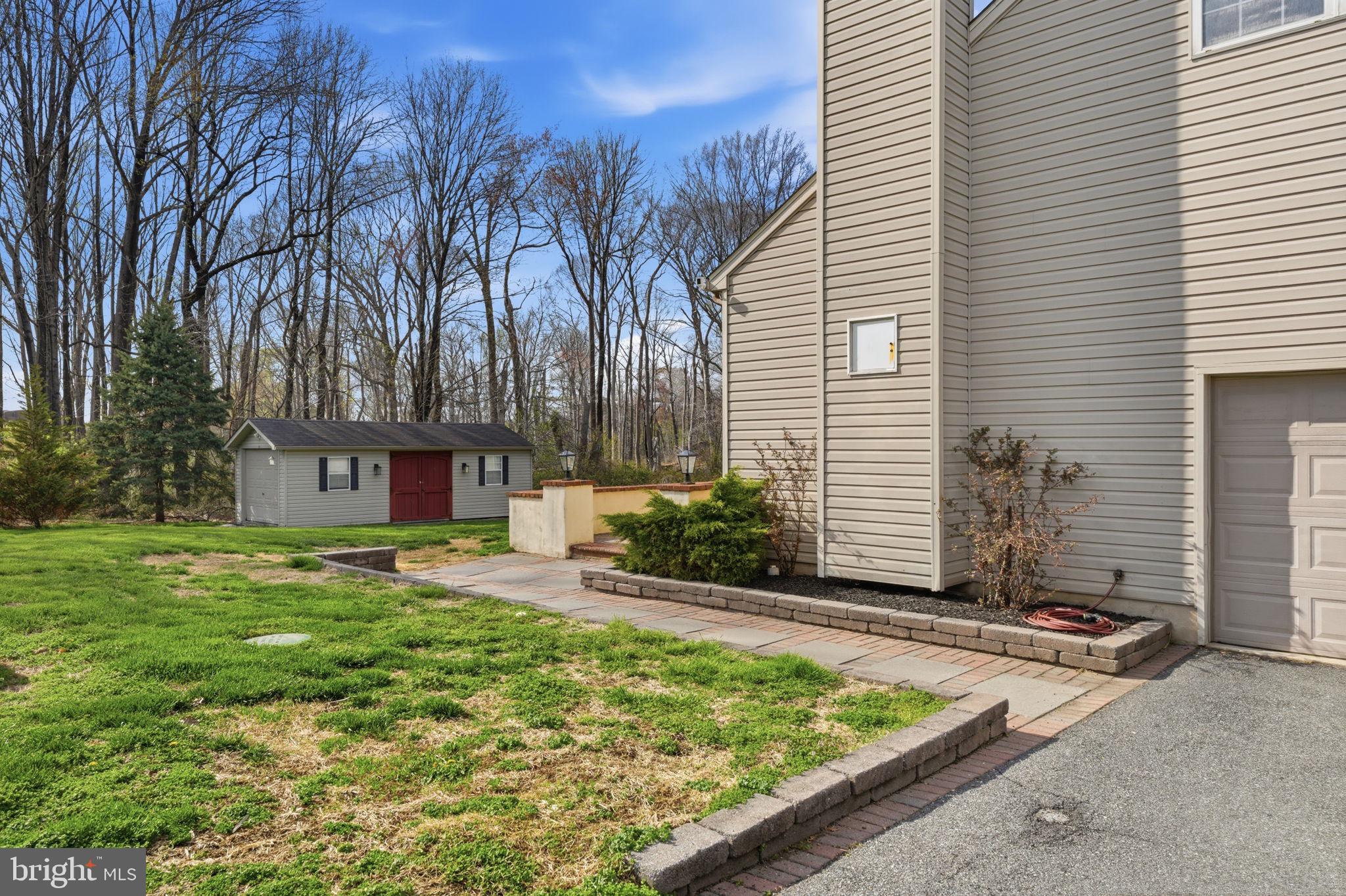 NEW GARDEN - Residential