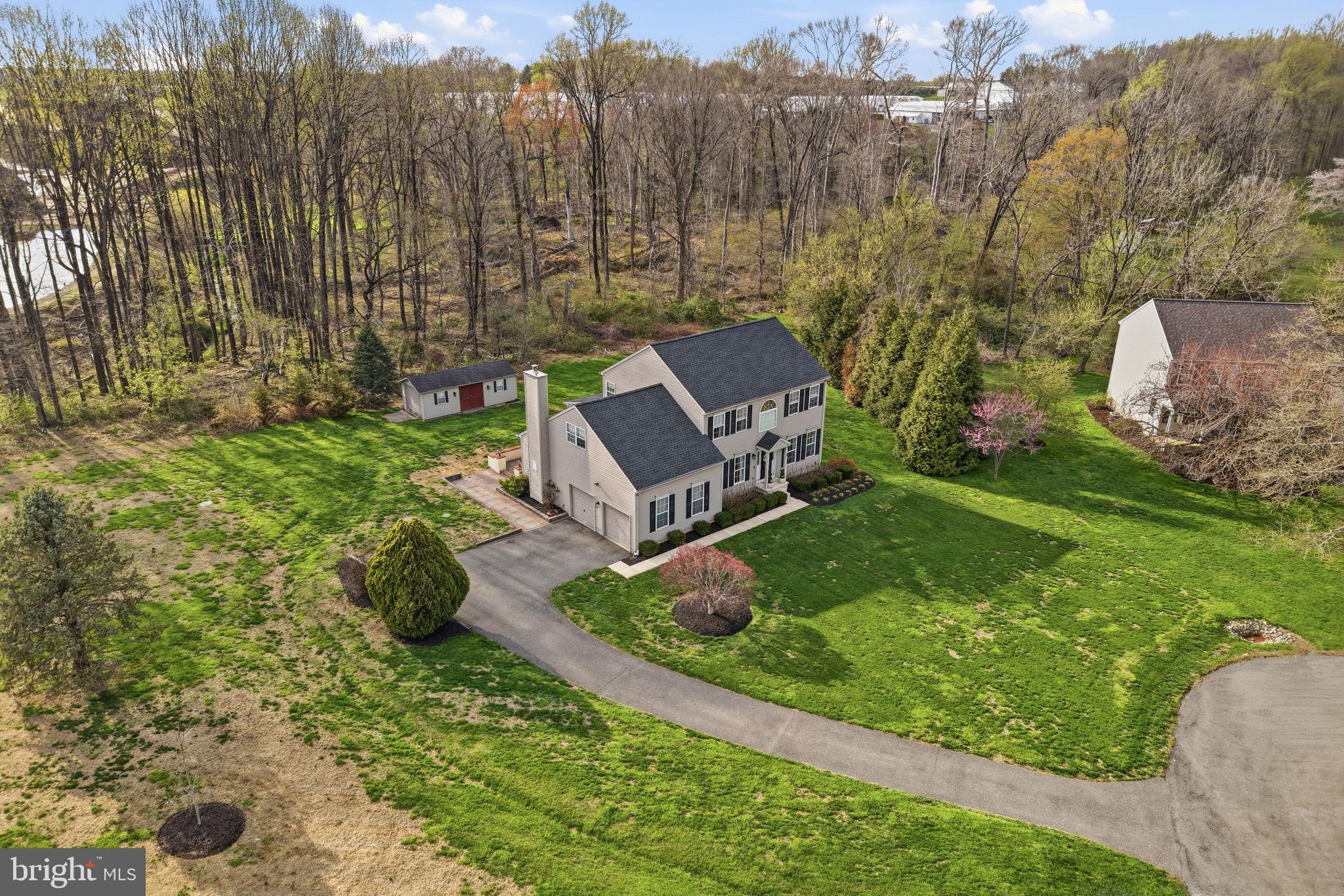 NEW GARDEN - Residential