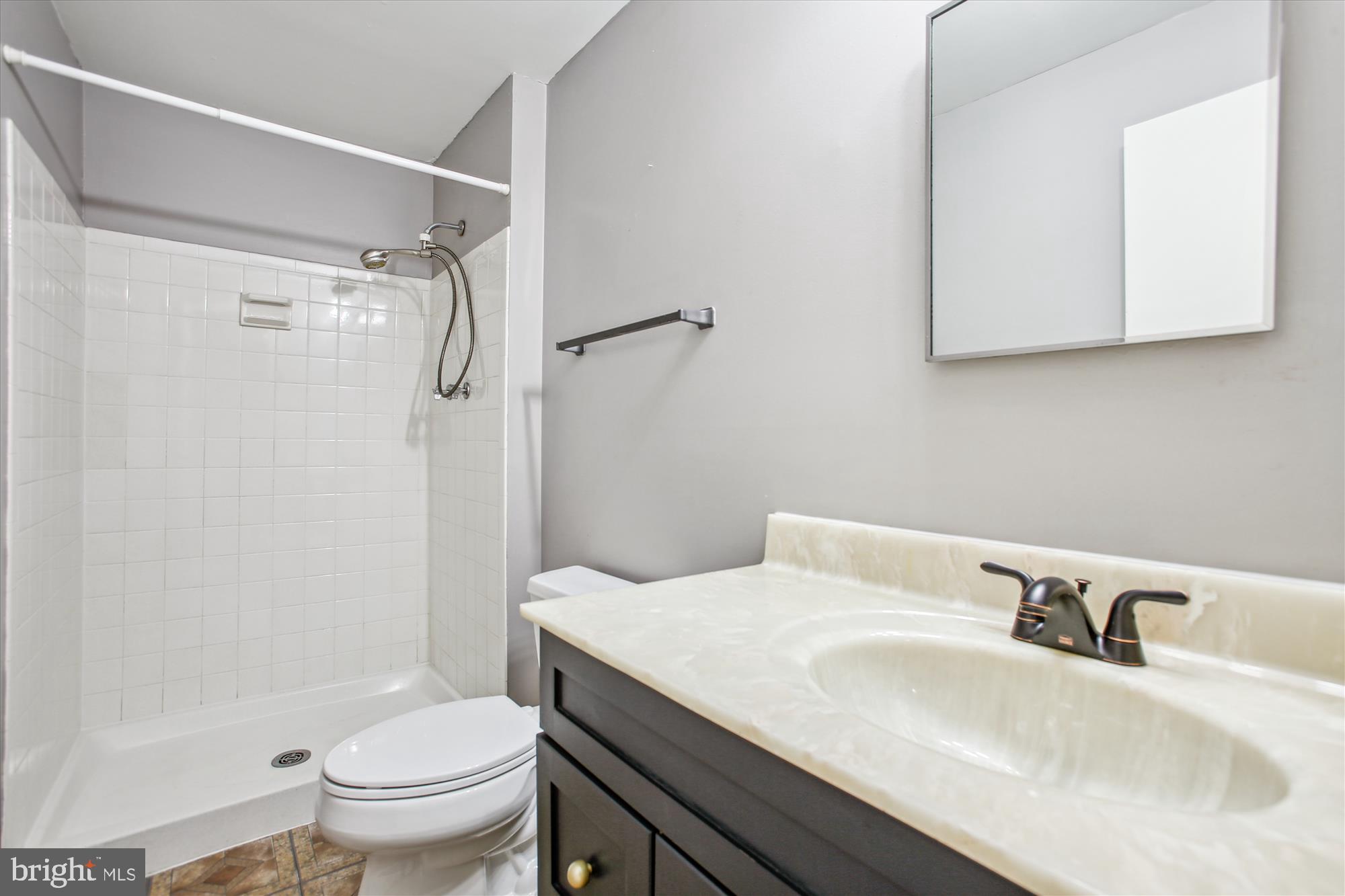 CANTERBURY WOODS - Residential Lease