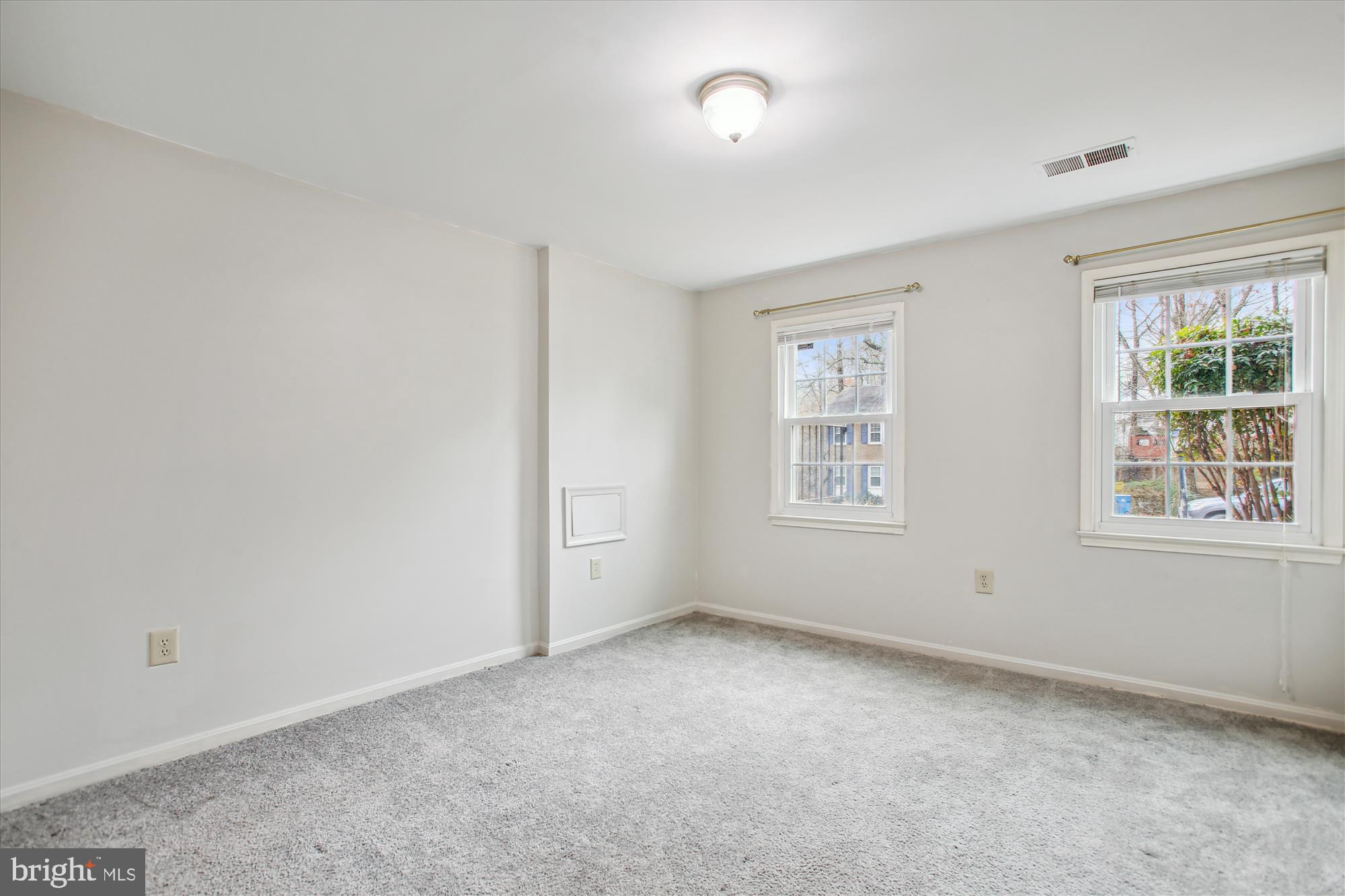 CANTERBURY WOODS - Residential Lease