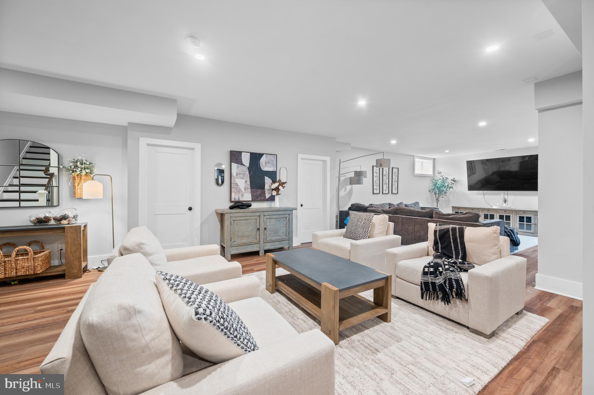 SAWMILL COURT - Residential