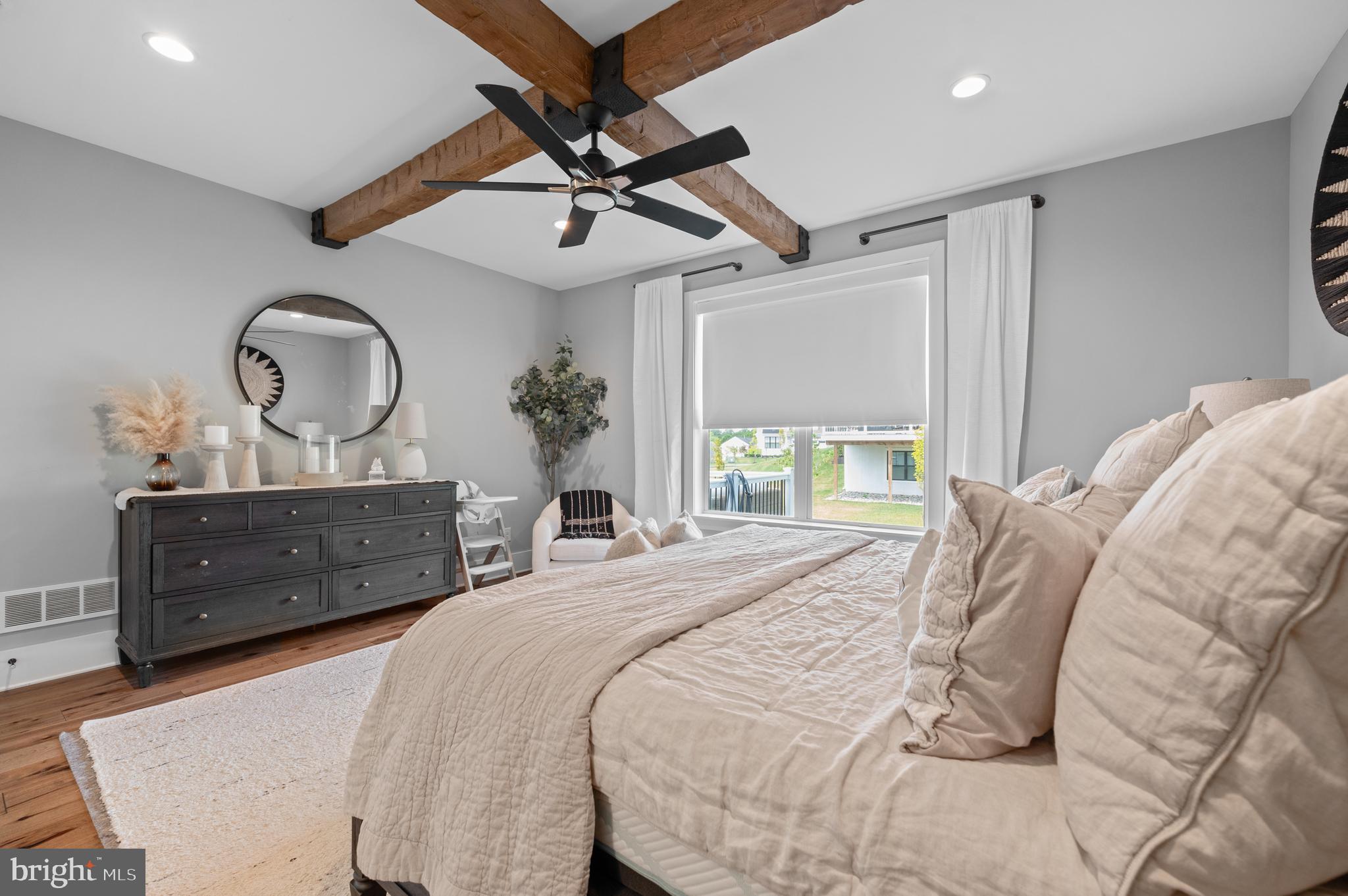 SAWMILL COURT - Residential