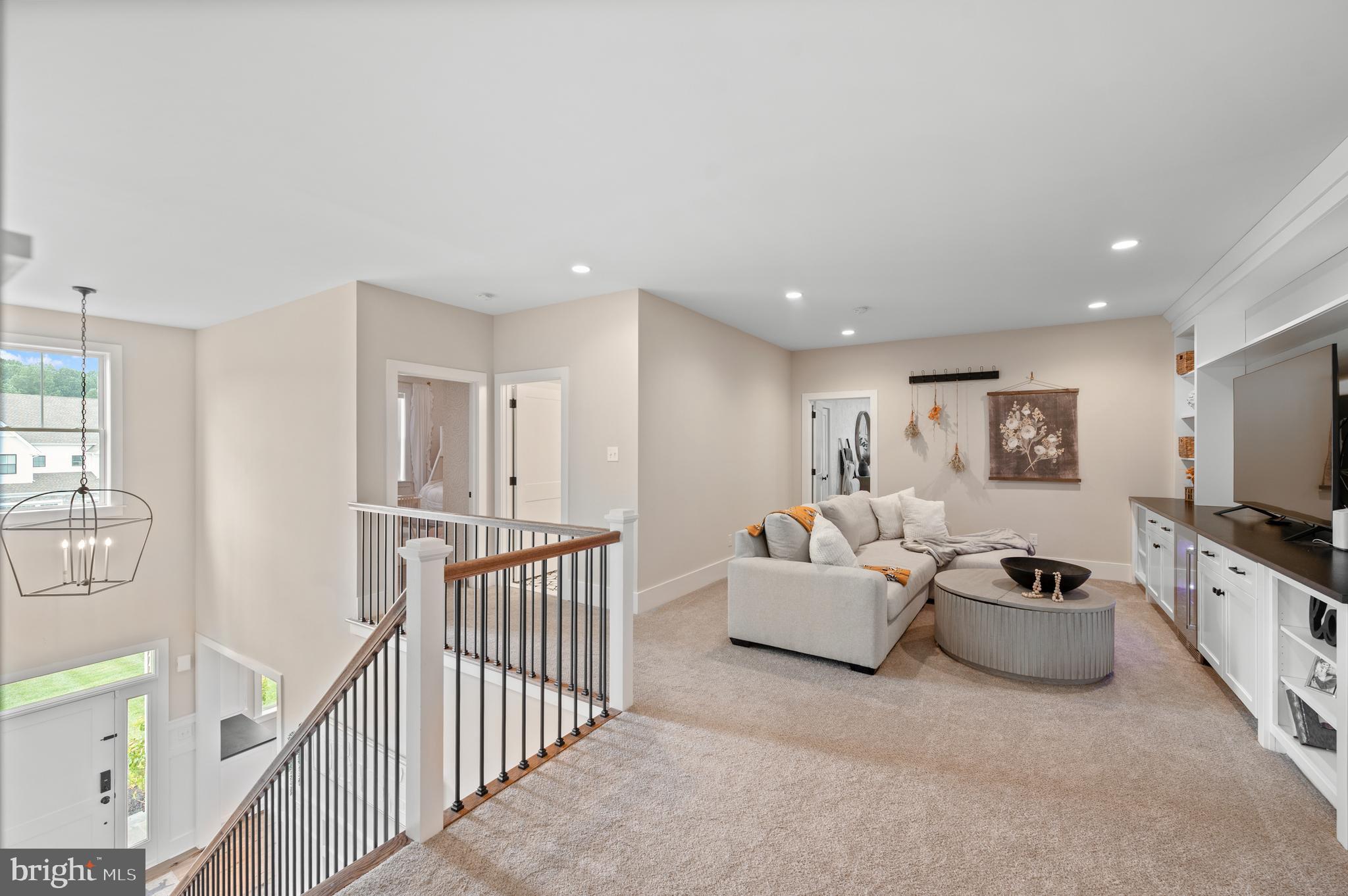 SAWMILL COURT - Residential