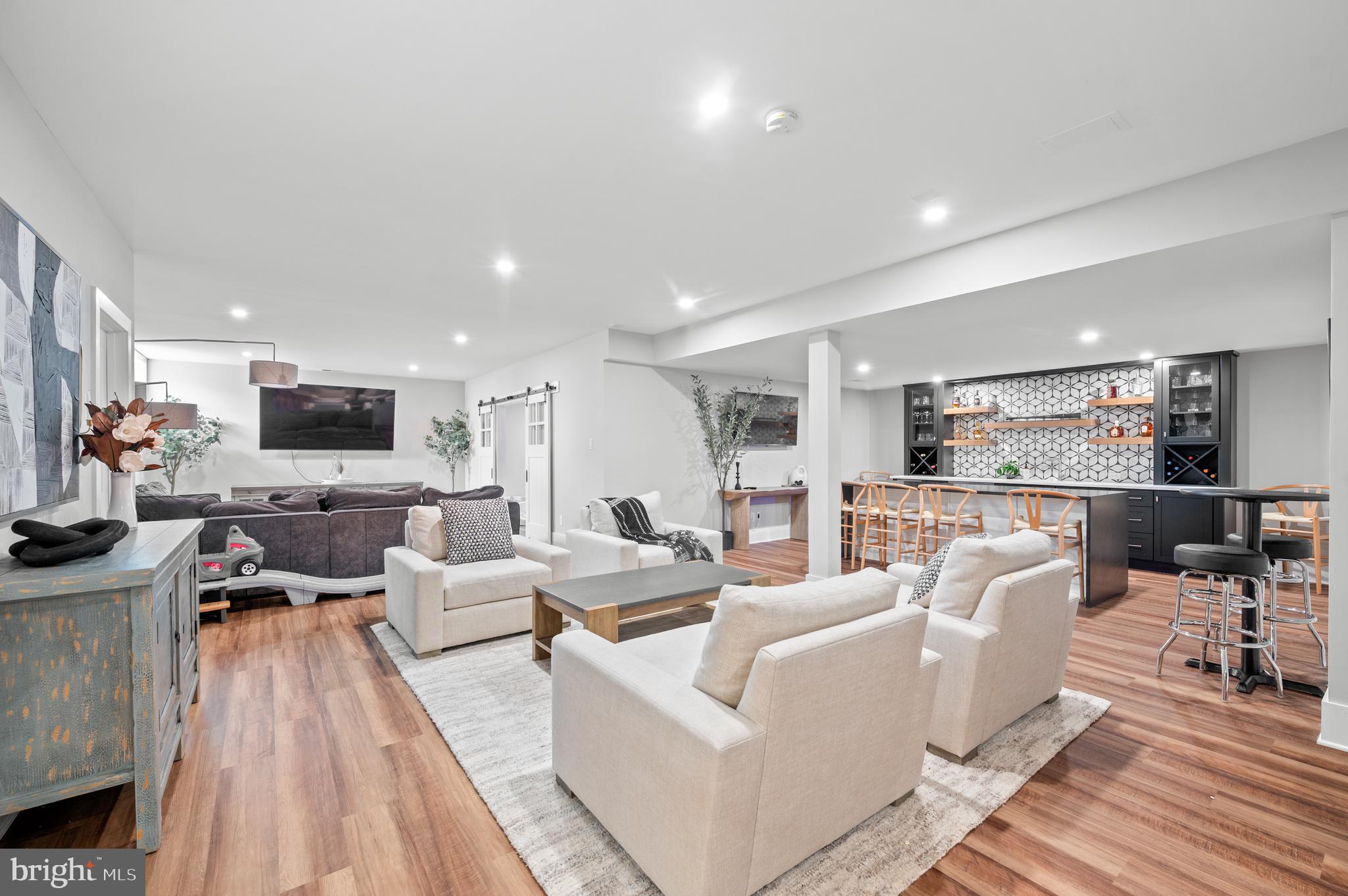 SAWMILL COURT - Residential