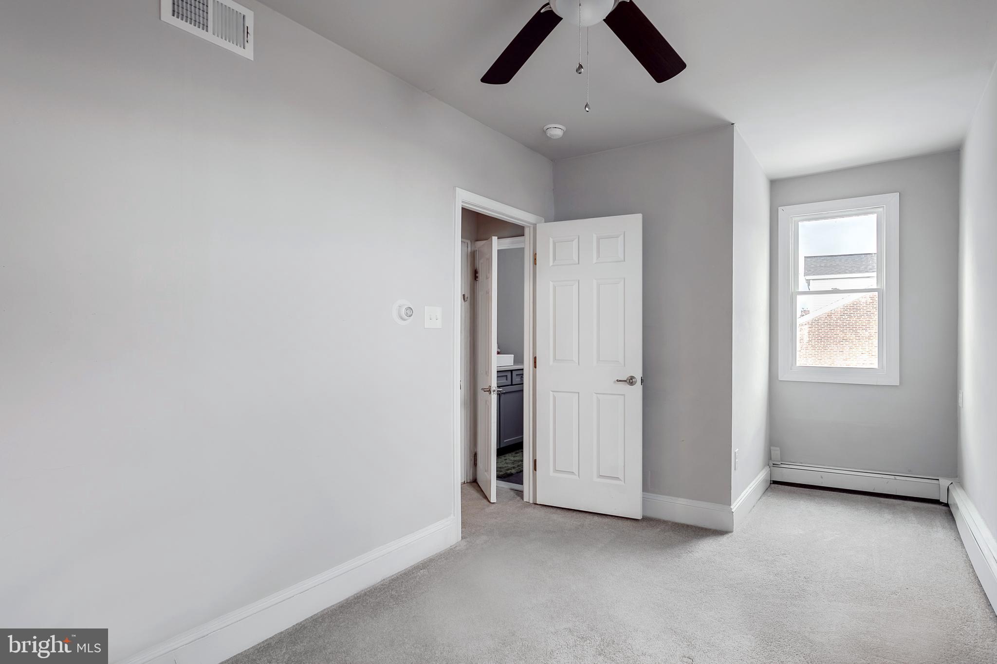 ROXBOROUGH - Residential