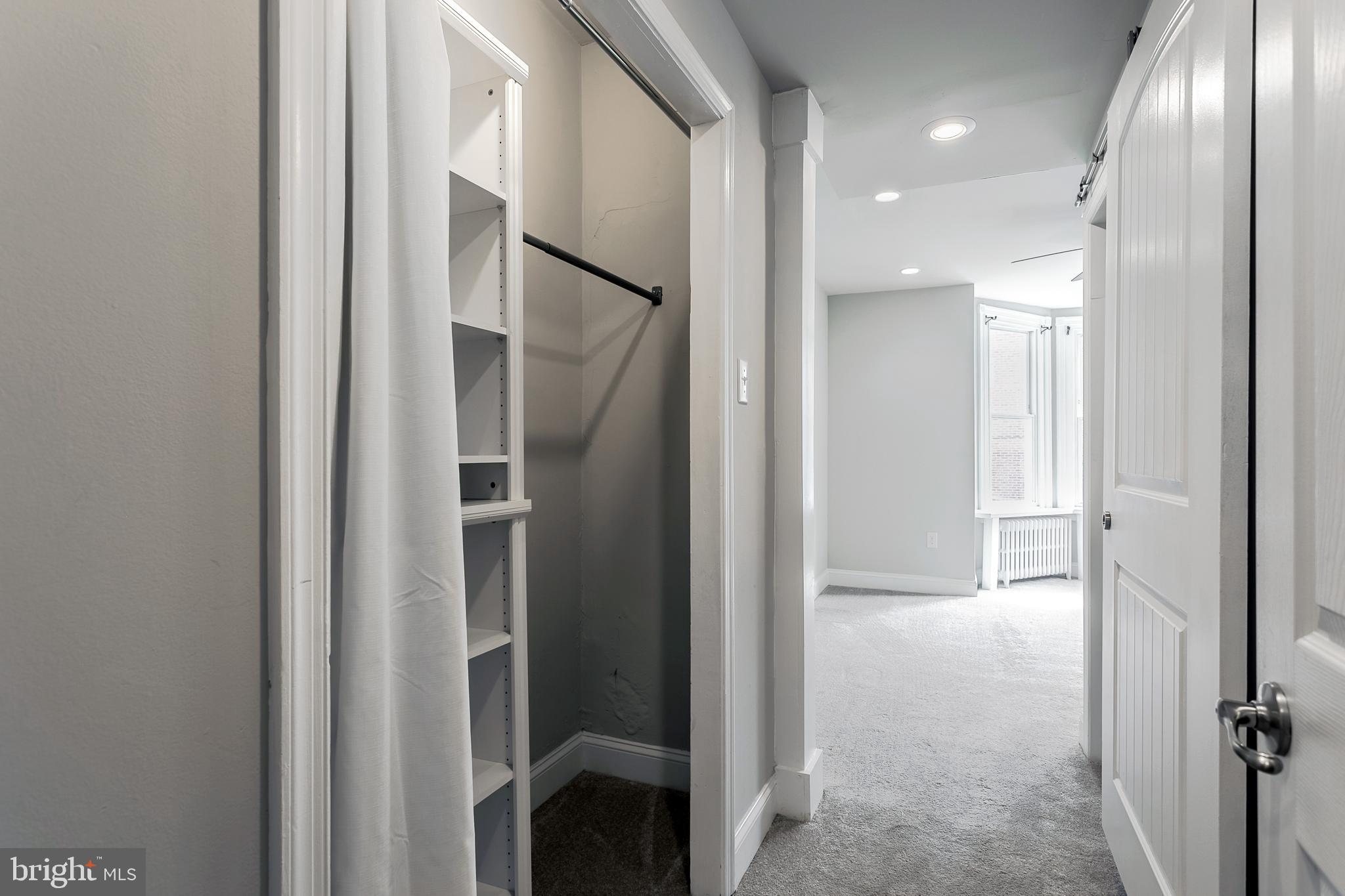 ROXBOROUGH - Residential