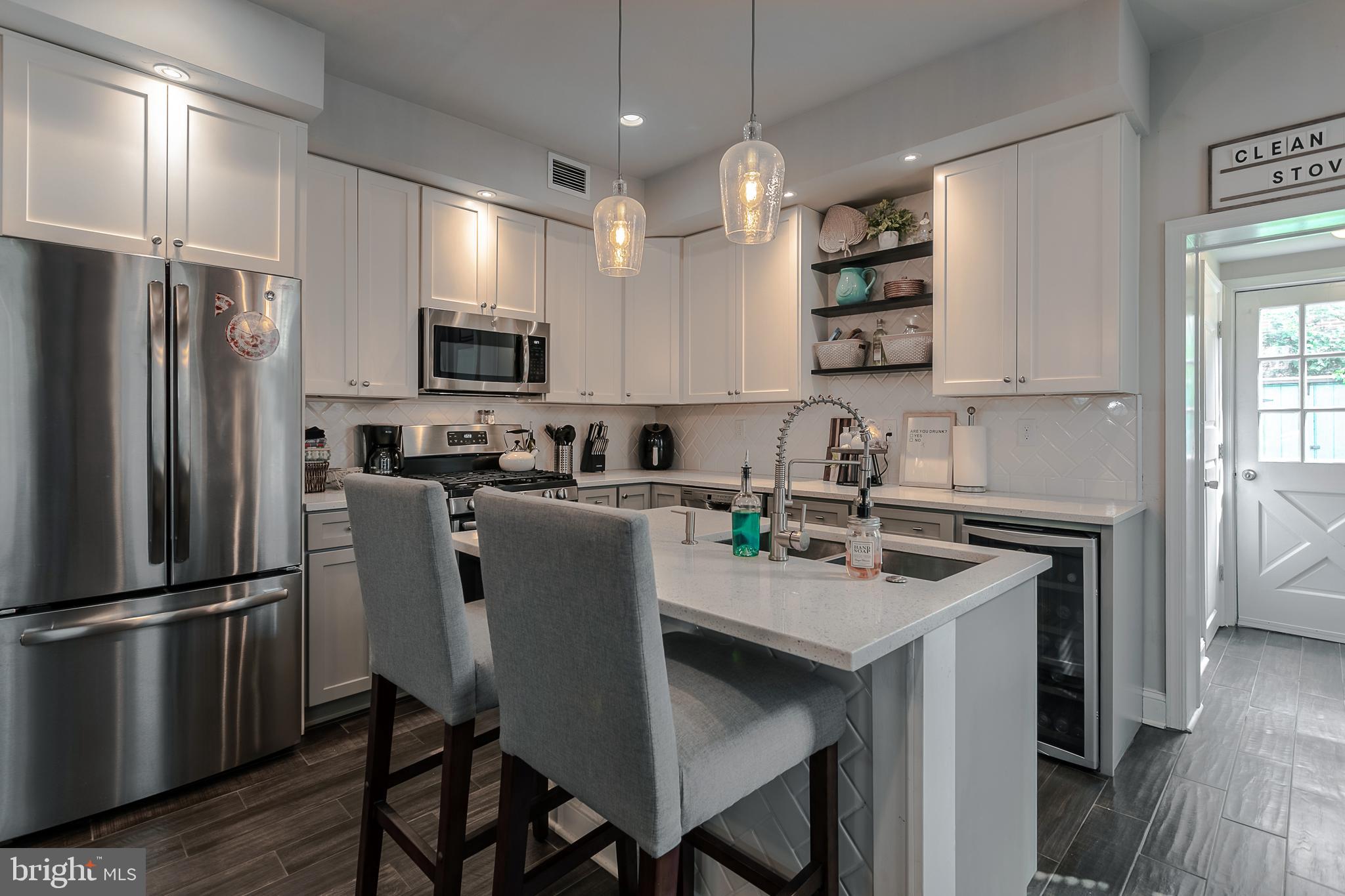 ROXBOROUGH - Residential