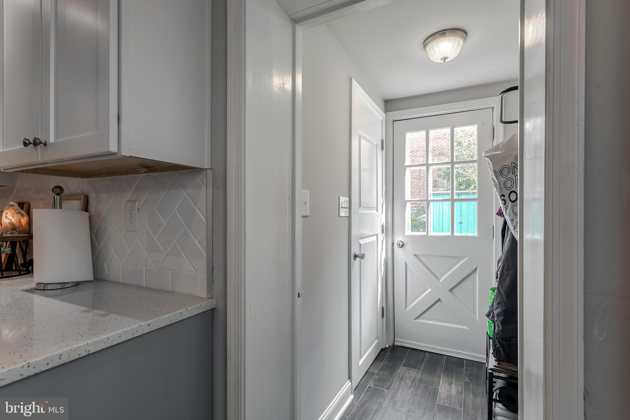 ROXBOROUGH - Residential