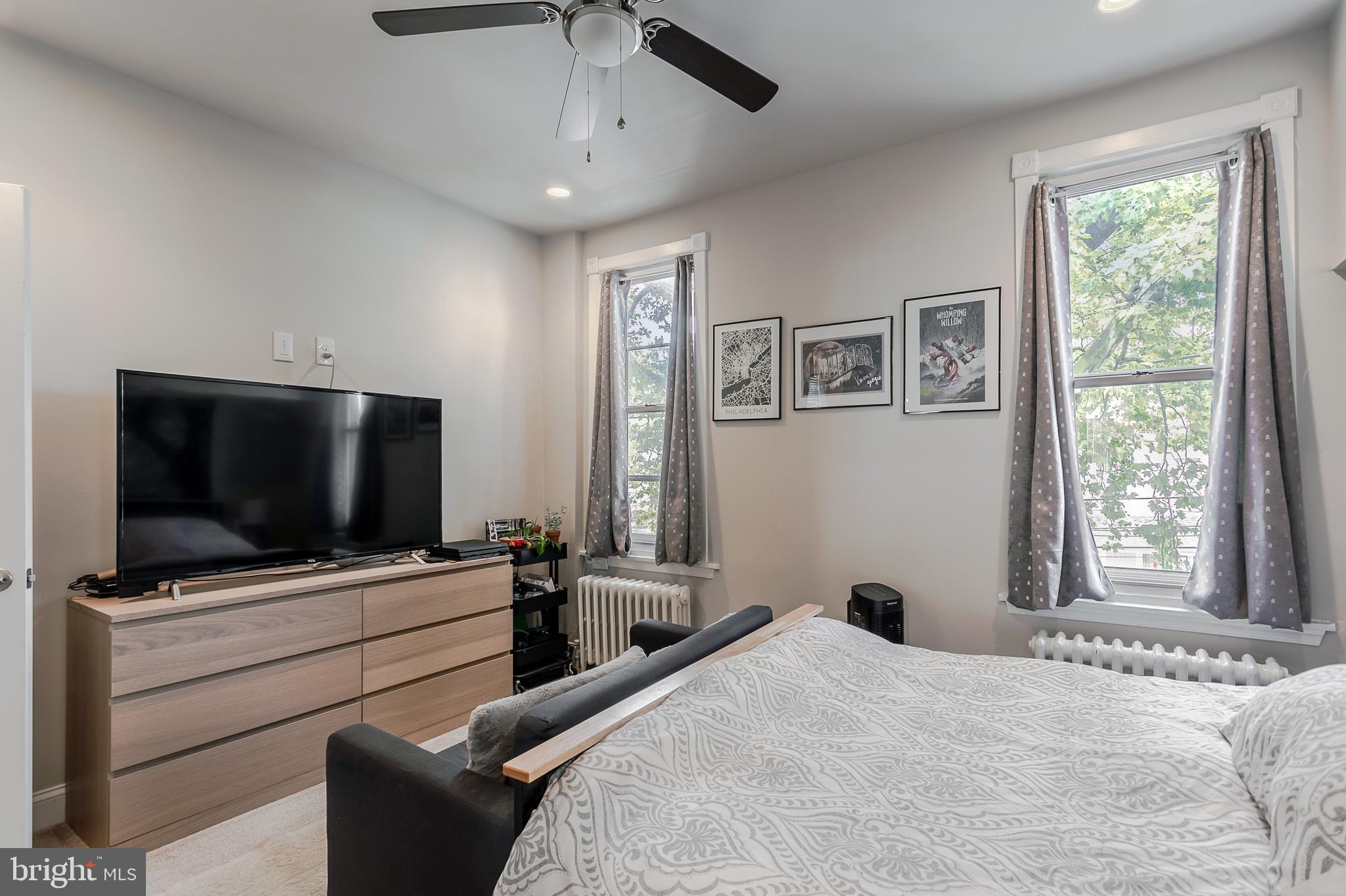 ROXBOROUGH - Residential