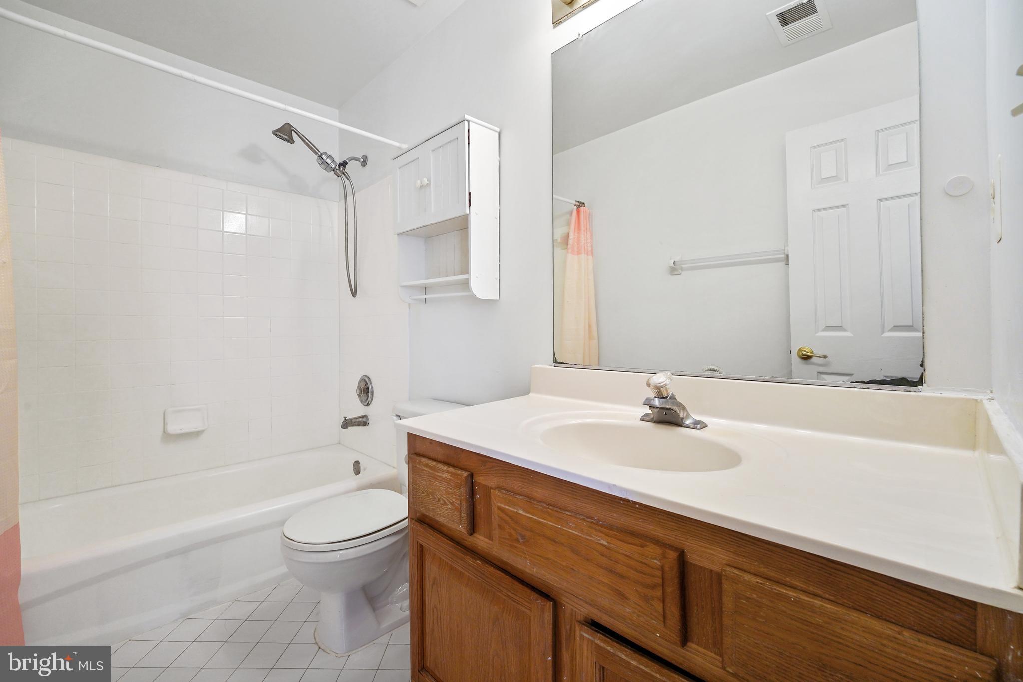 DALE CITY - Residential