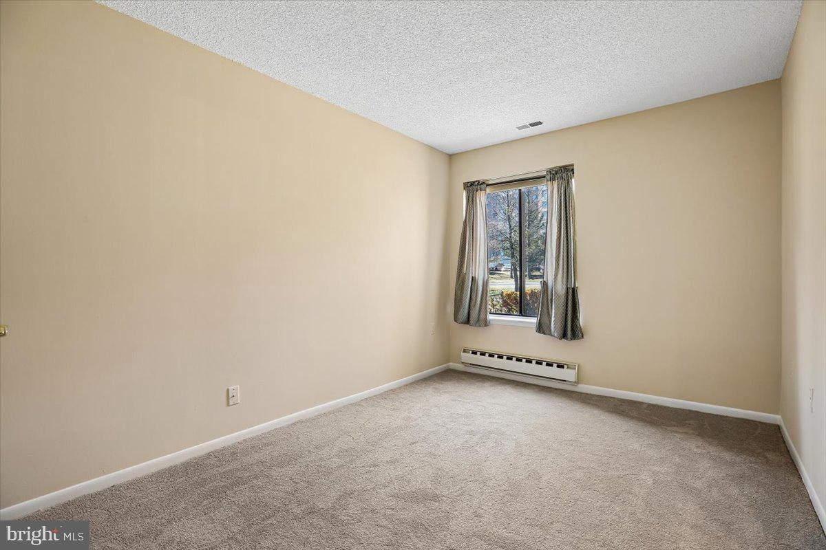LEISURE WORLD - Residential