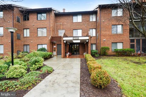 Condo For Sale - 15320 Pine Orchard Drive #83-1F<br/> SILVER SPRING, MD 20906
