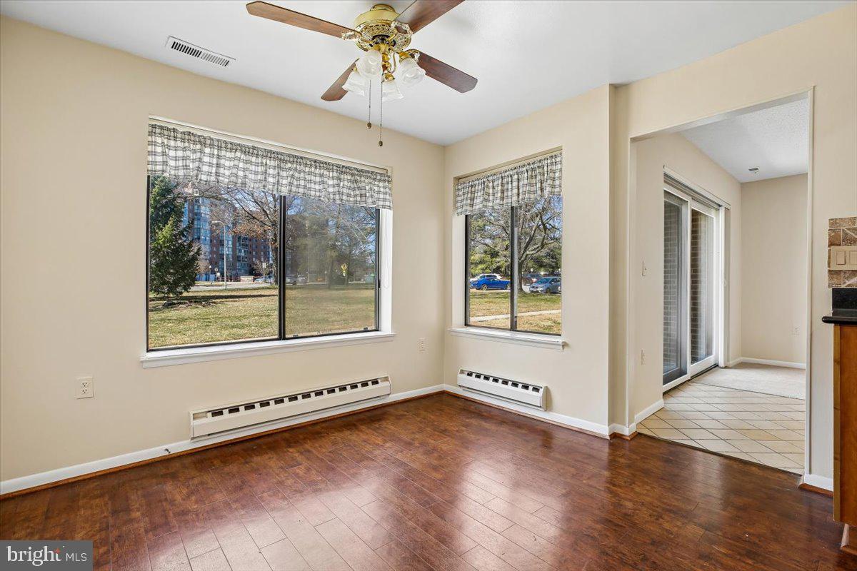 LEISURE WORLD - Residential