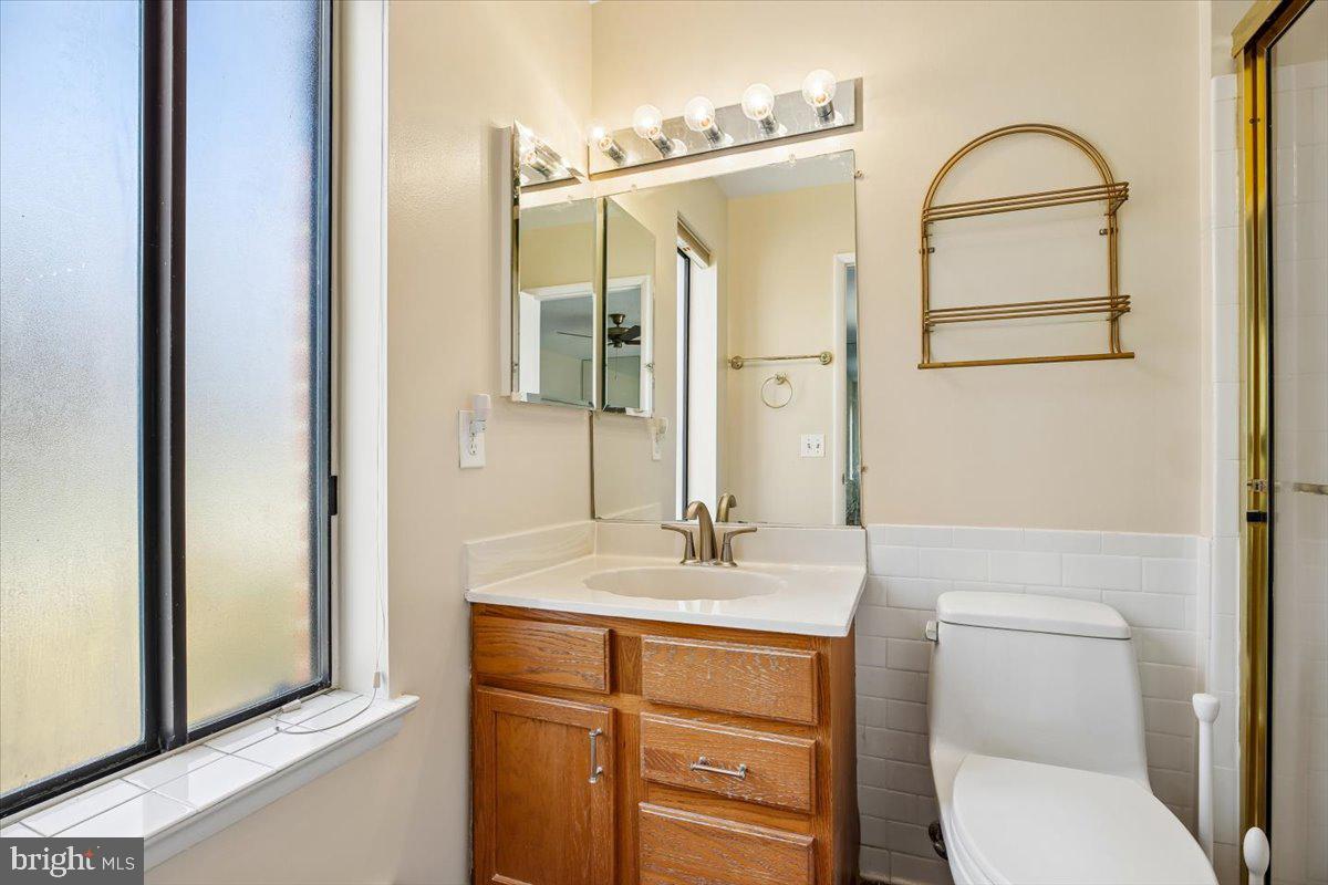 LEISURE WORLD - Residential